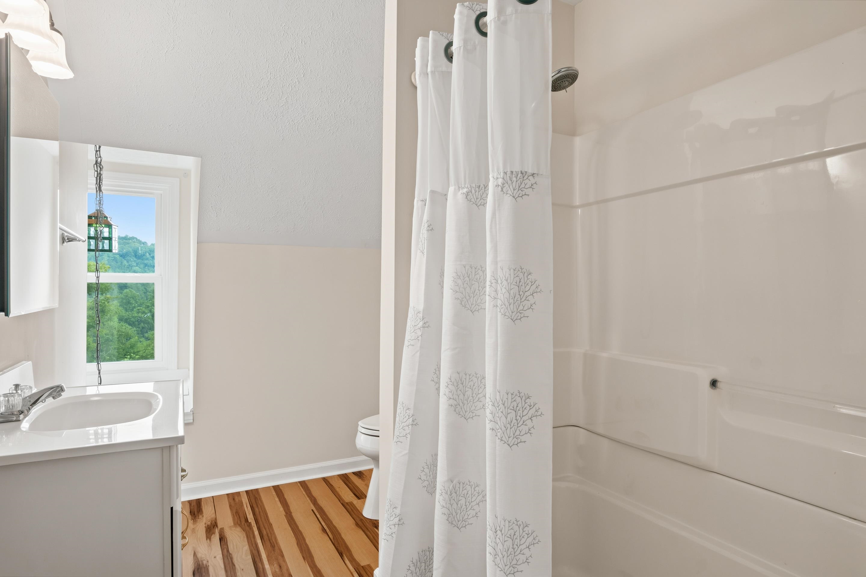 1862 Spring Valley Road Pearisburg VA 24134