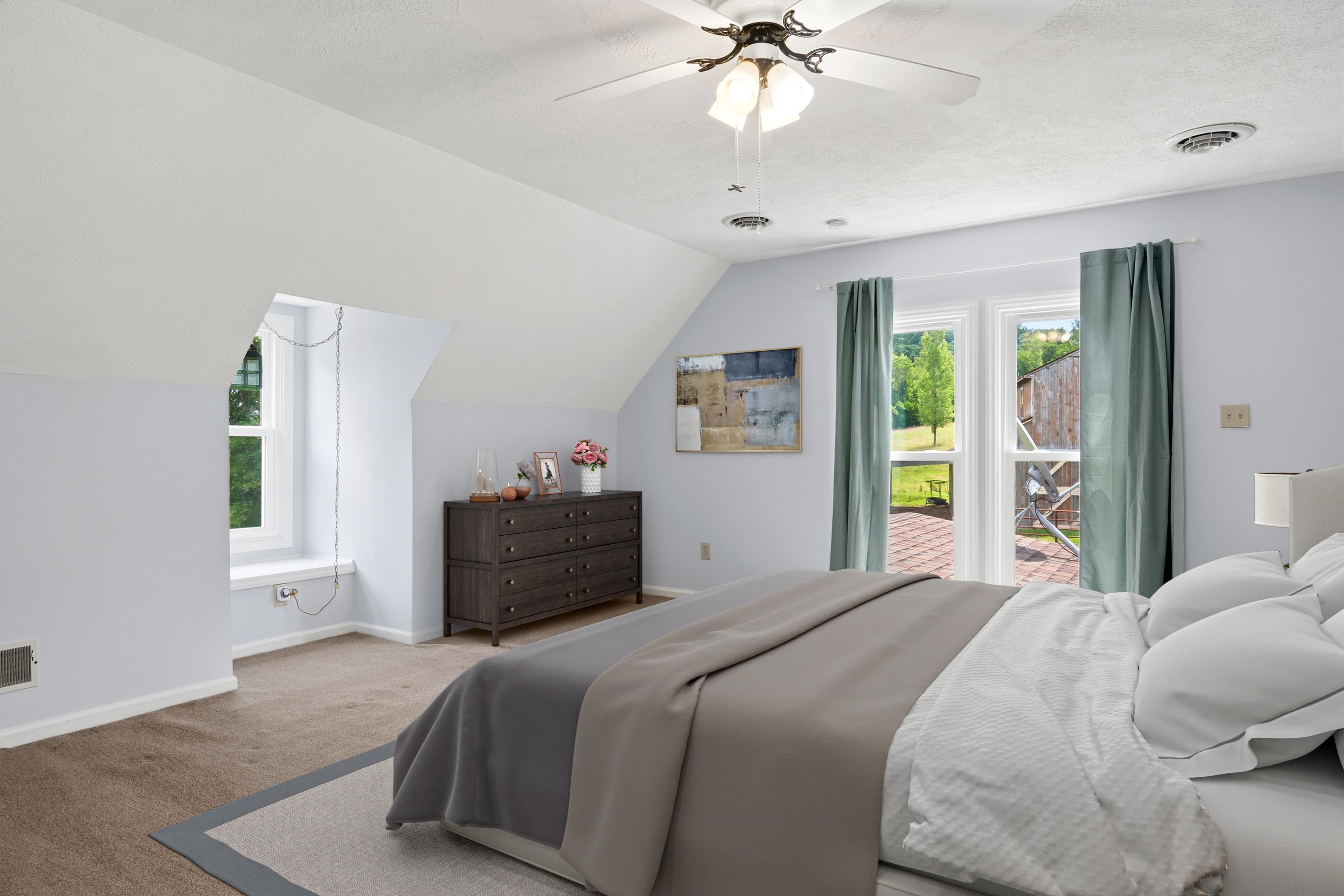 1862 Spring Valley Road Pearisburg VA 24134