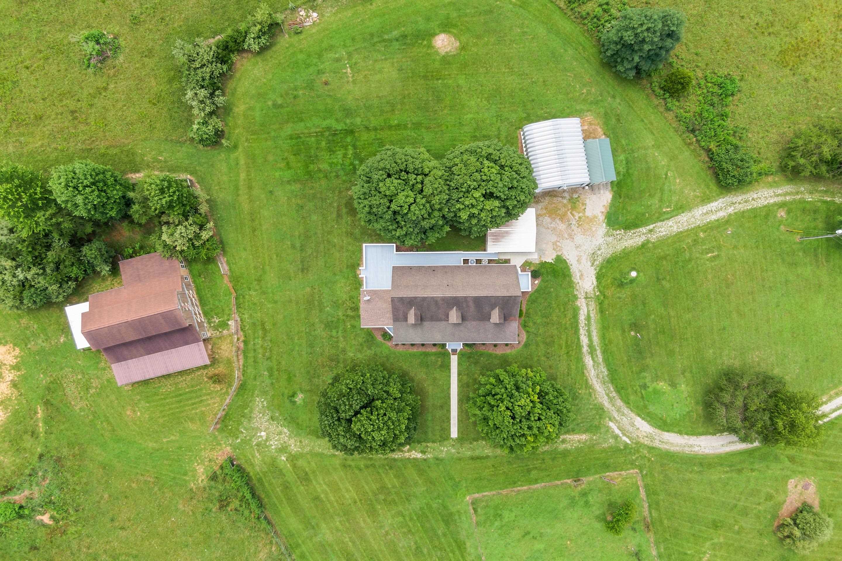 1862 Spring Valley Road Pearisburg VA 24134