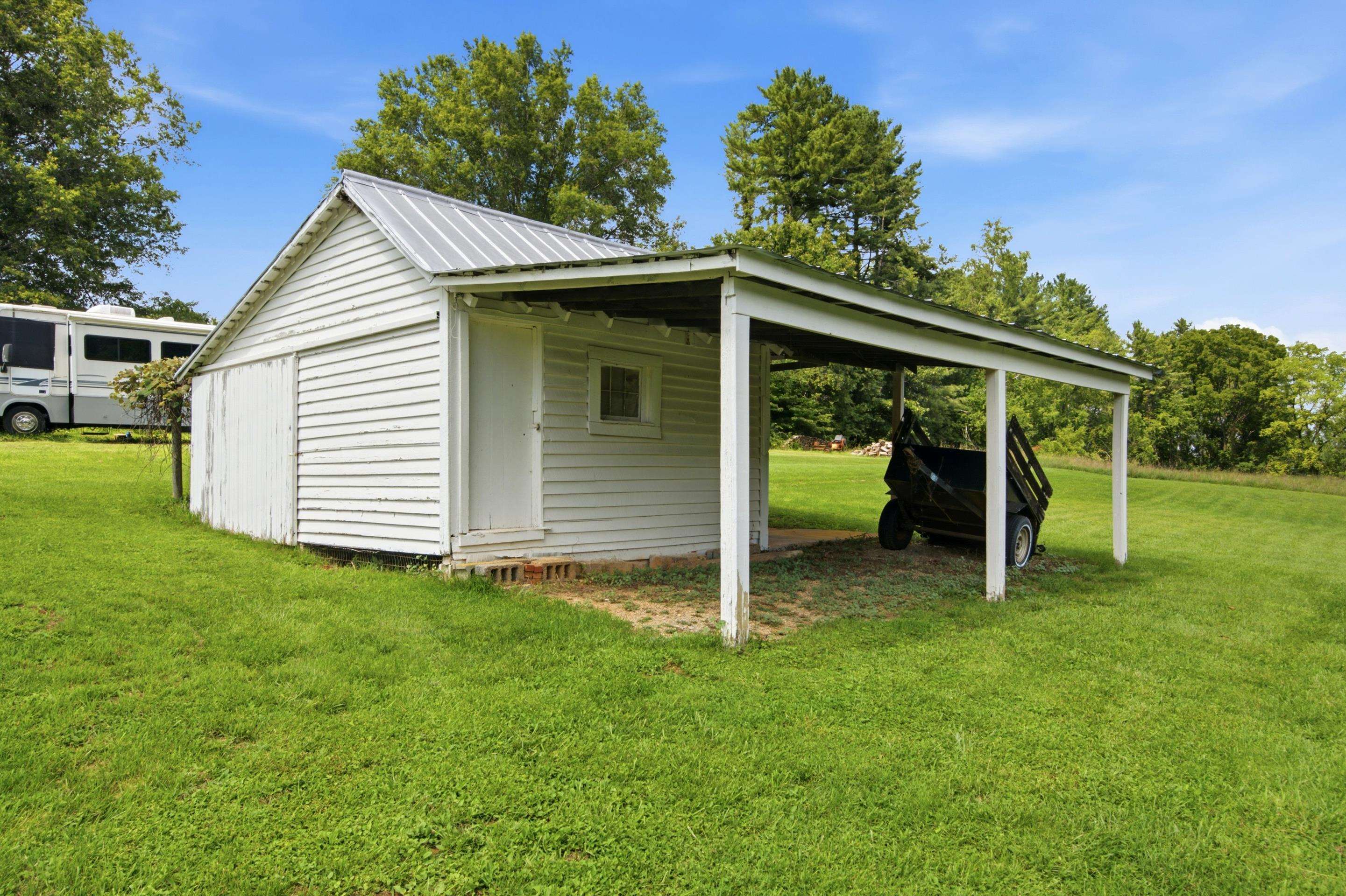 117 White Pine Lane Floyd VA 24091