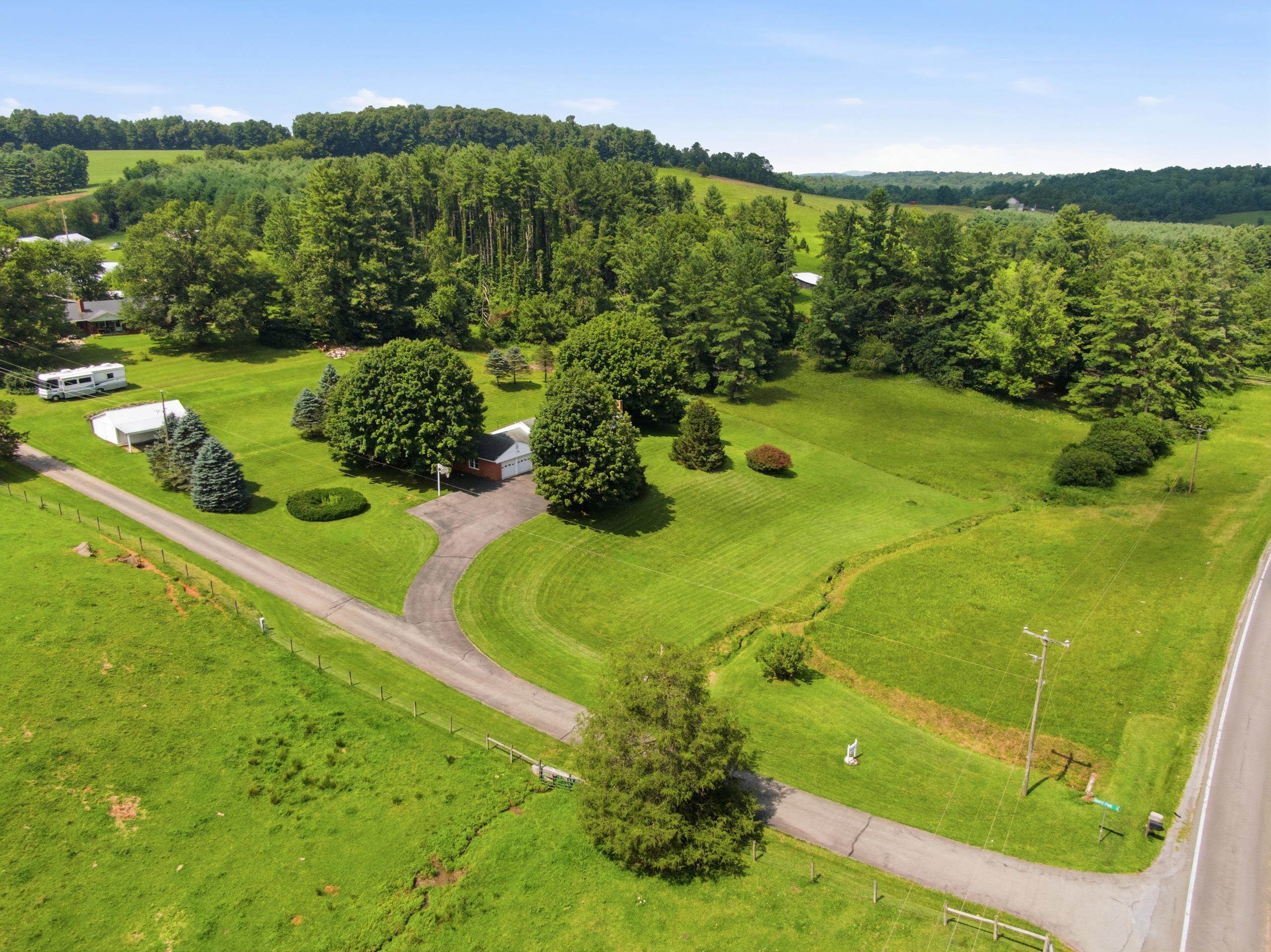117 White Pine Lane Floyd VA 24091