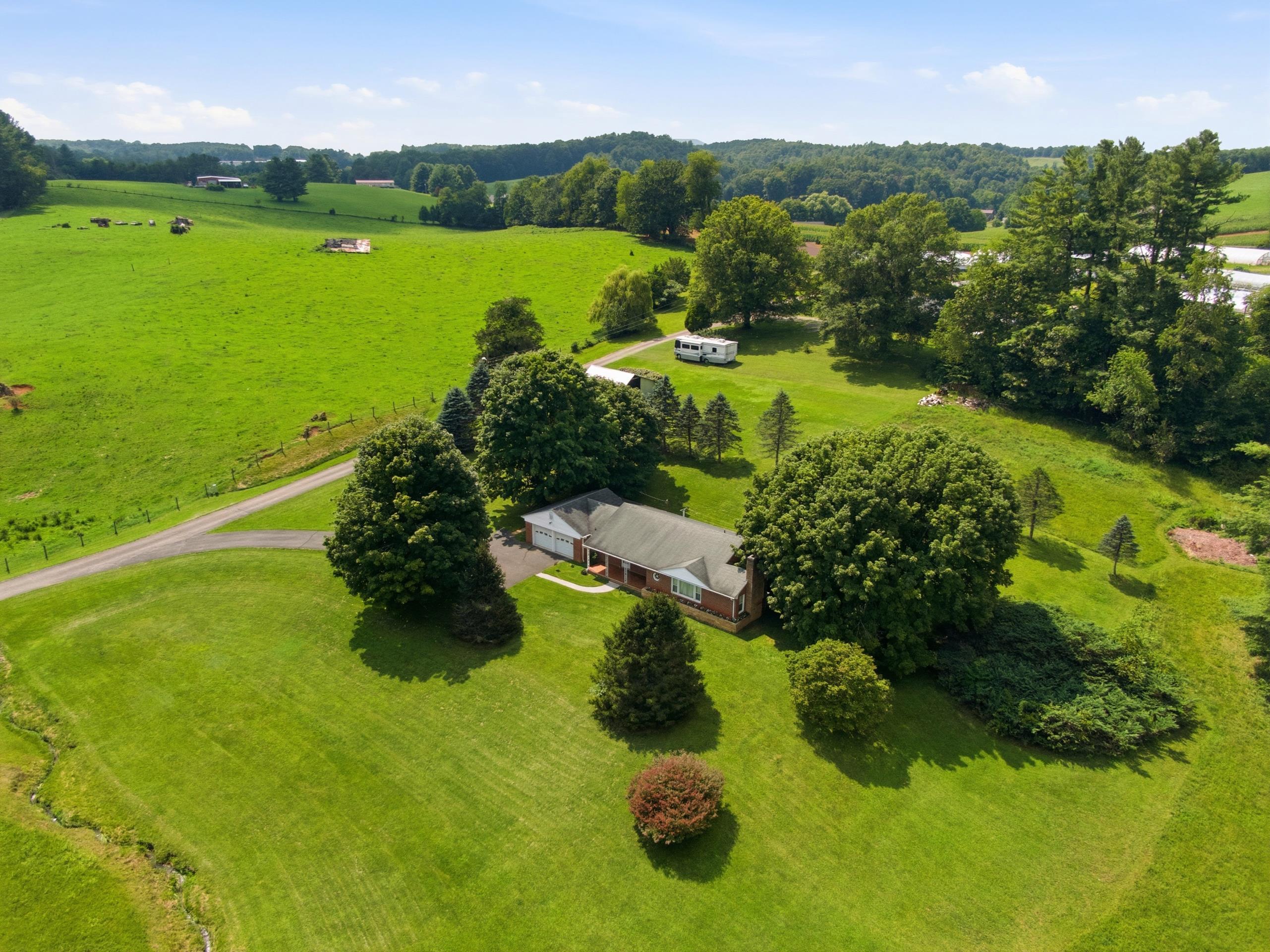 117 White Pine Lane Floyd VA 24091