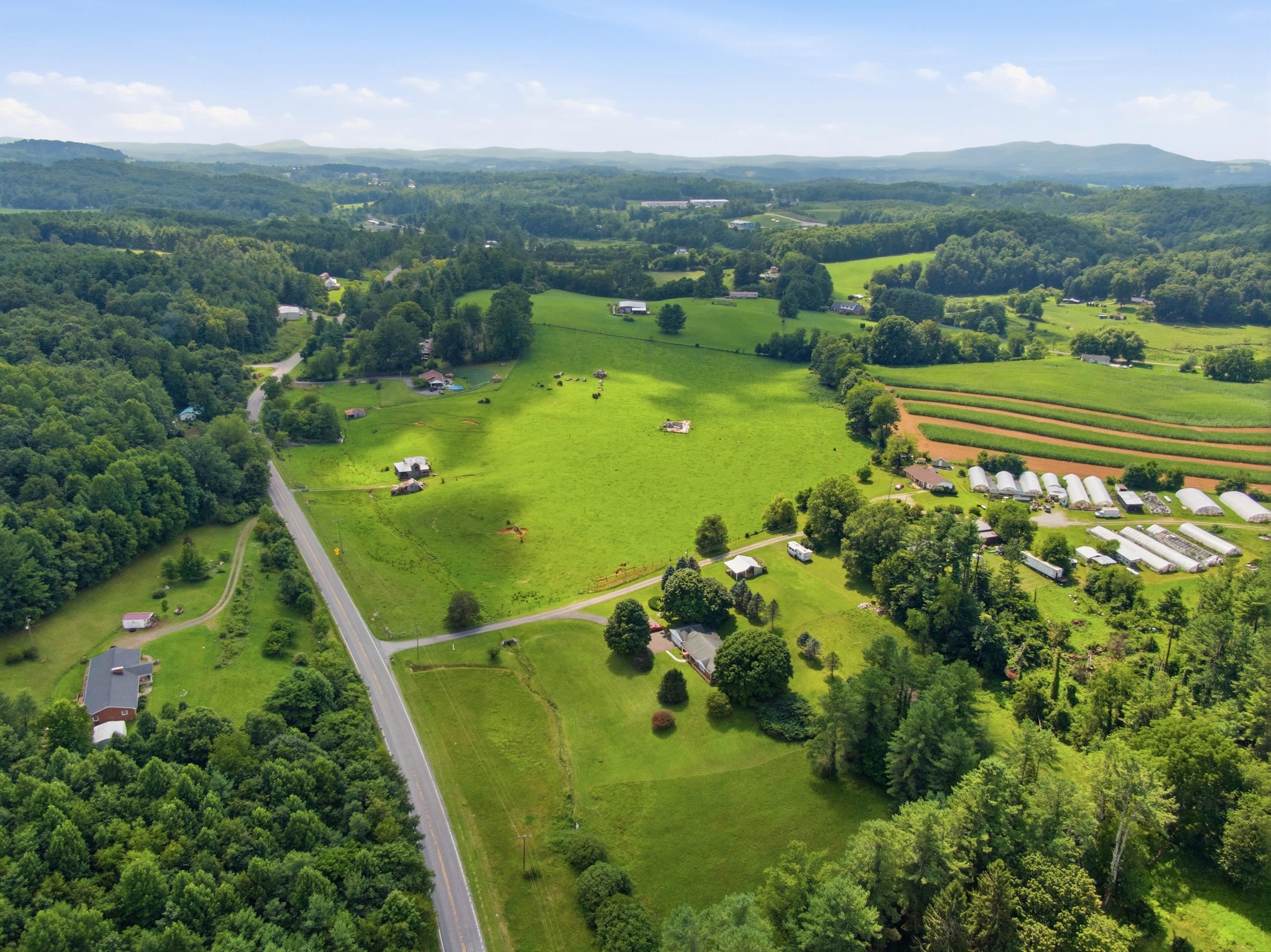 117 White Pine Lane Floyd VA 24091