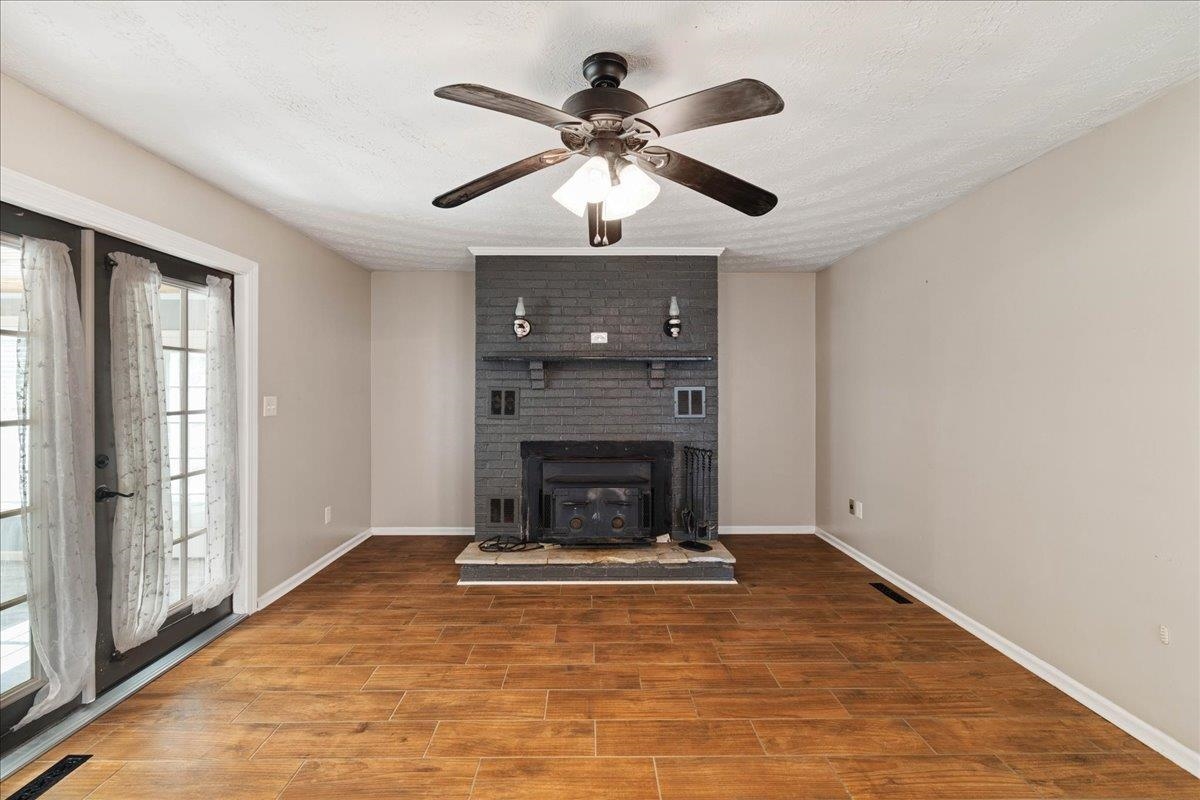 350 Valley View Lane Bland VA 24315