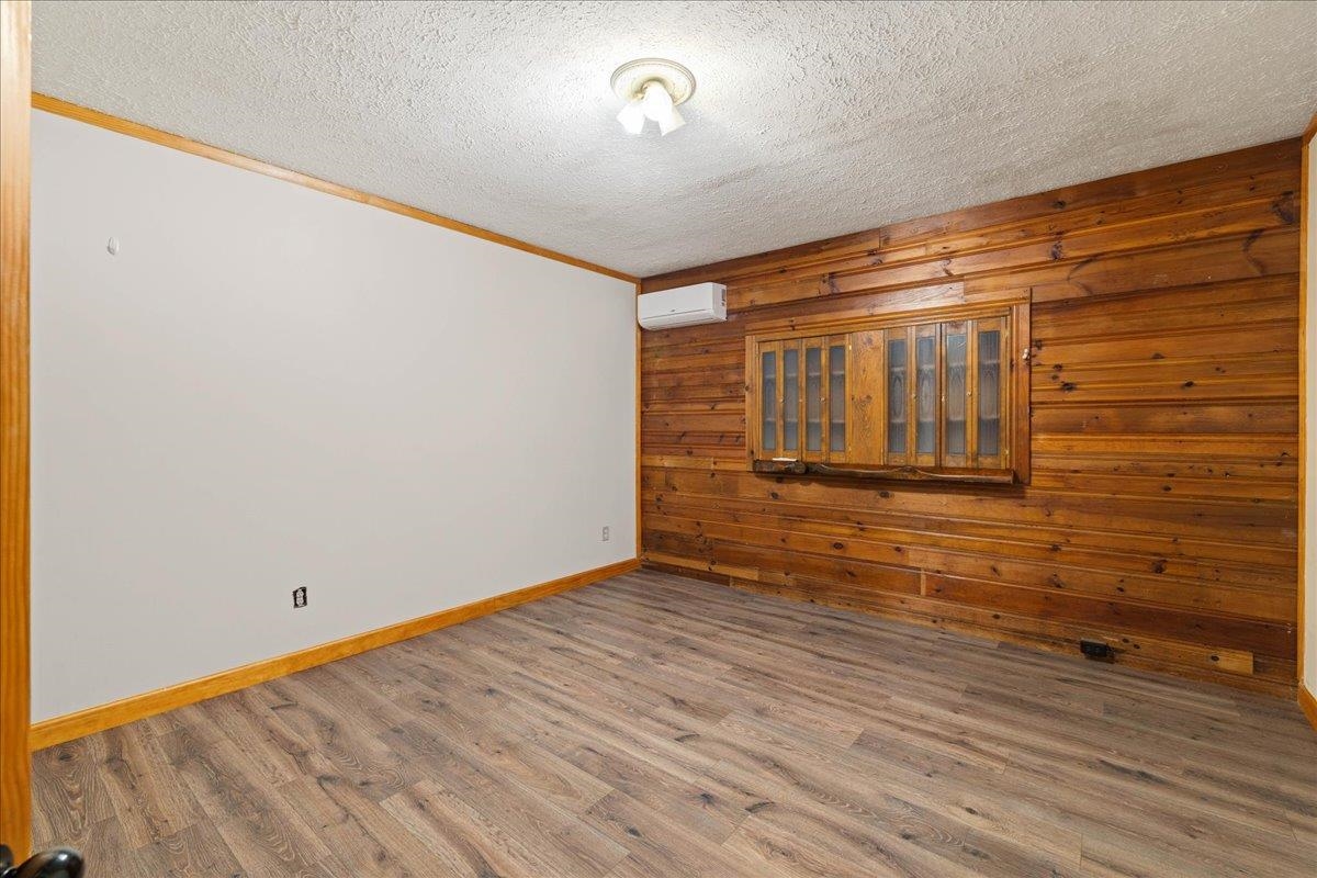 350 Valley View Lane Bland VA 24315