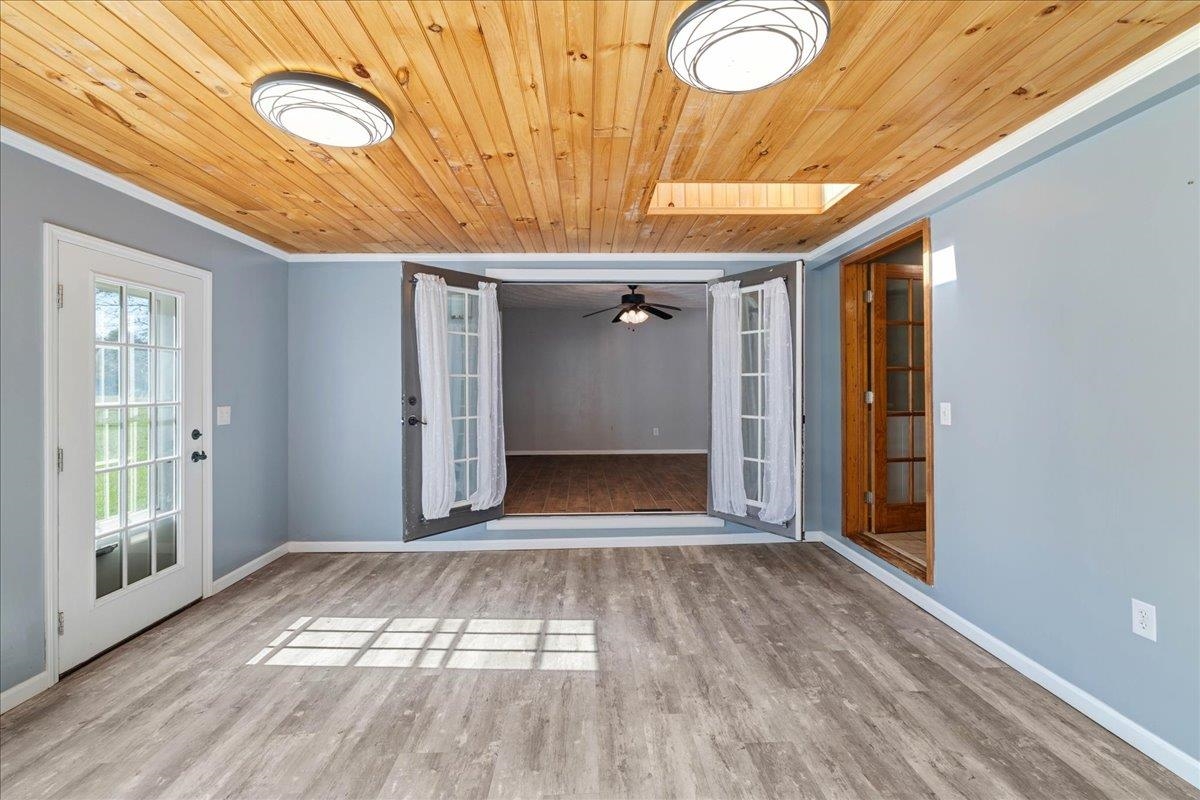 350 Valley View Lane Bland VA 24315