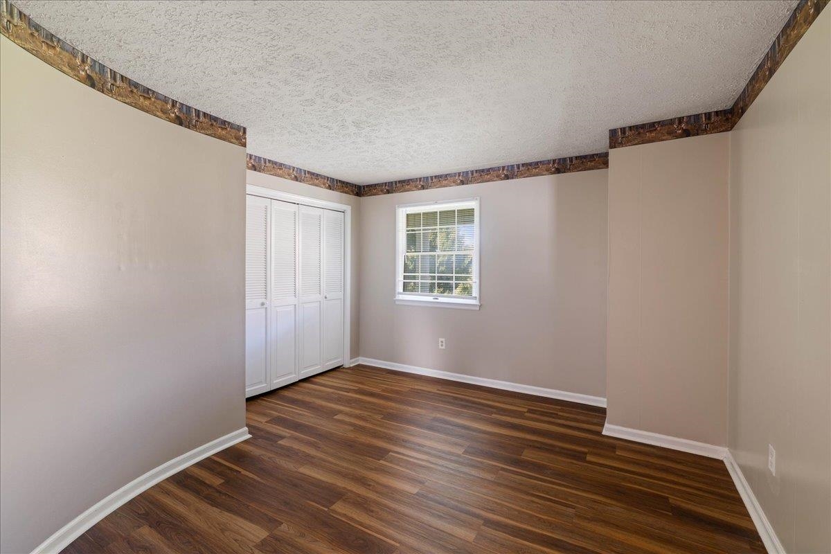 350 Valley View Lane Bland VA 24315