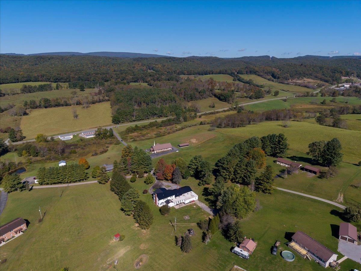 350 Valley View Lane Bland VA 24315