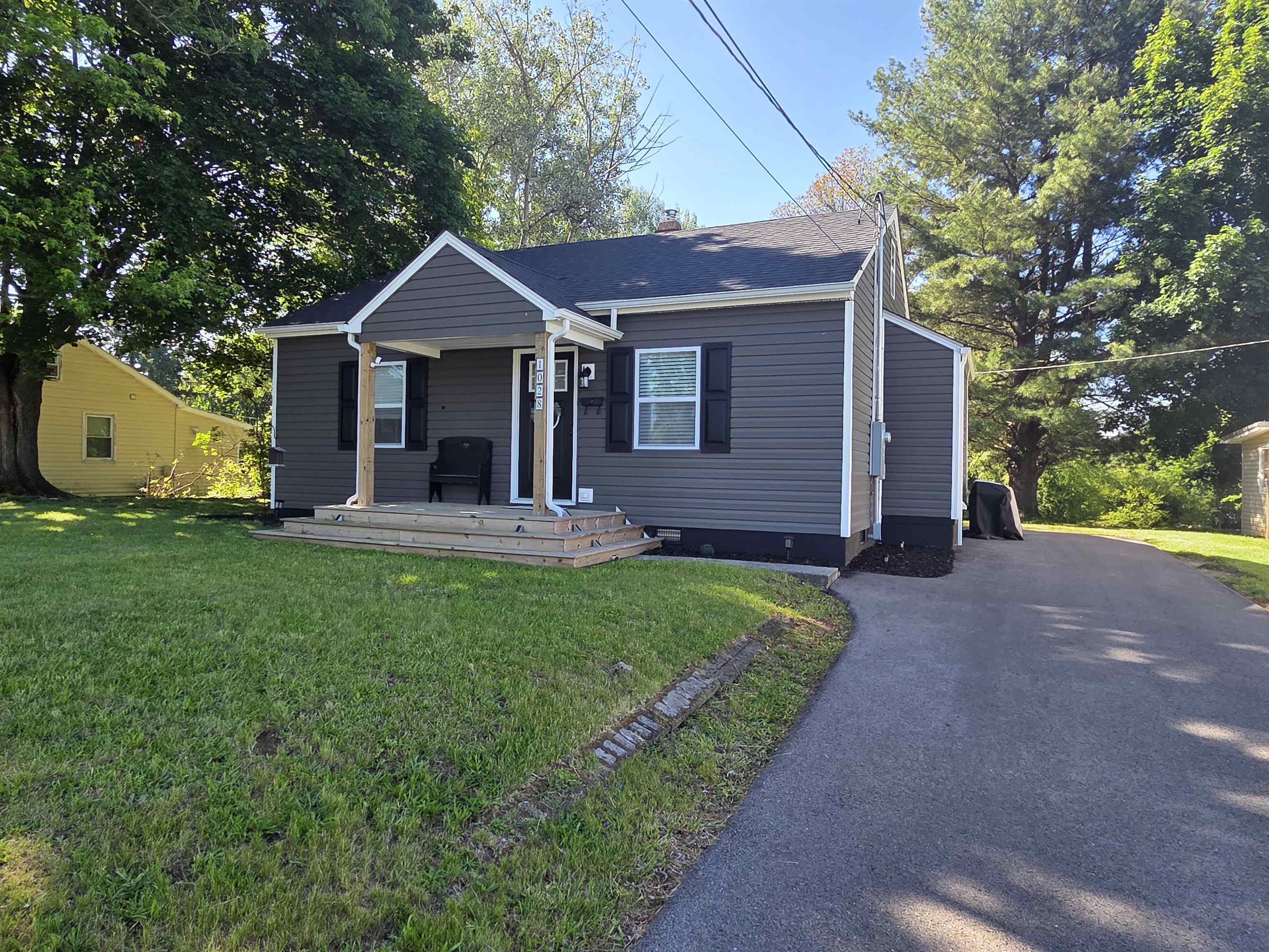 1028 Carson Street Radford VA 24141