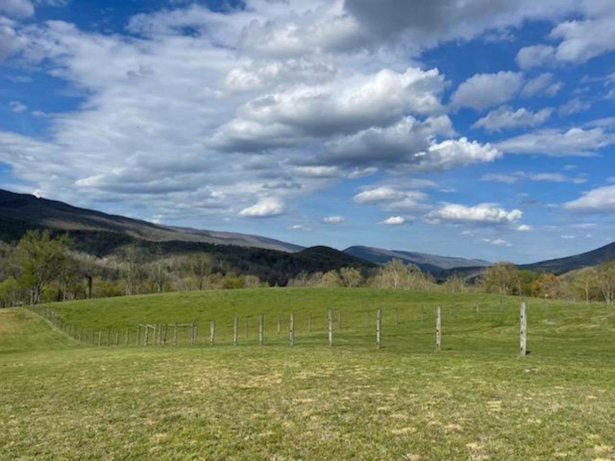 398 Penvir Road Narrows VA 24124