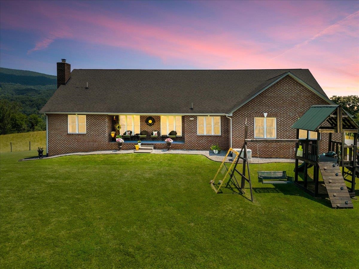 398 Penvir Road Narrows VA 24124