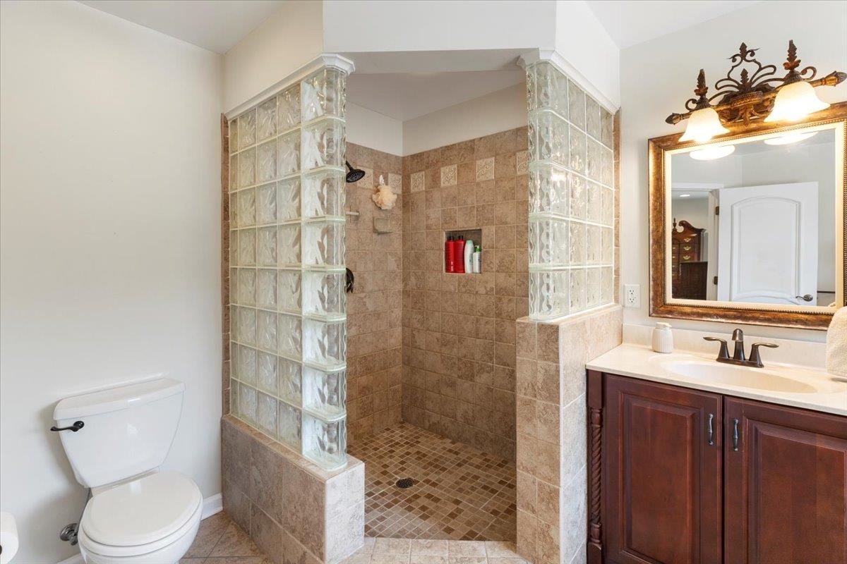 398 Penvir Road Narrows VA 24124