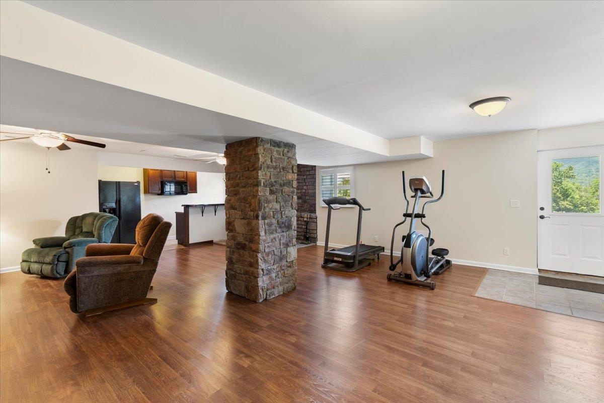 398 Penvir Road Narrows VA 24124