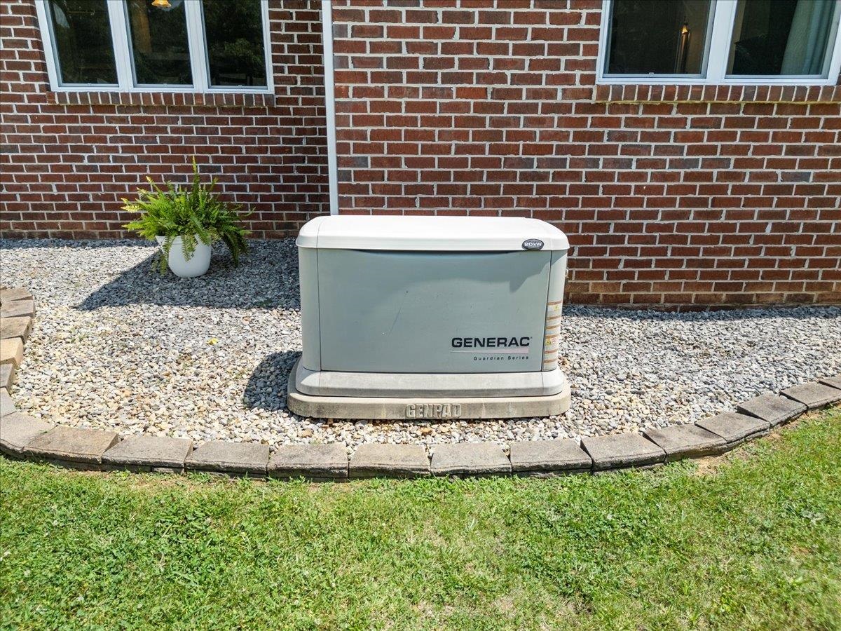 398 Penvir Road Narrows VA 24124