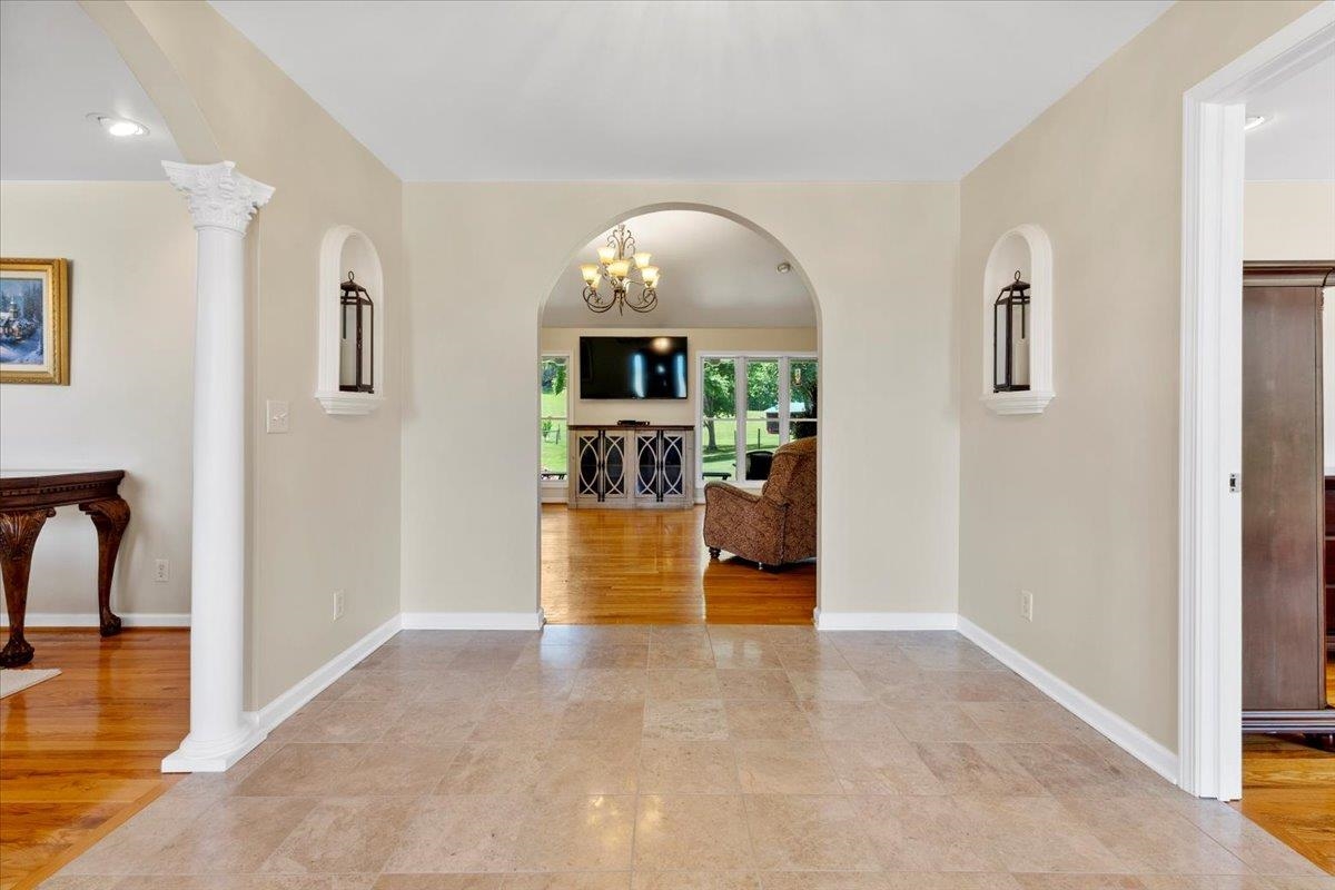 398 Penvir Road Narrows VA 24124