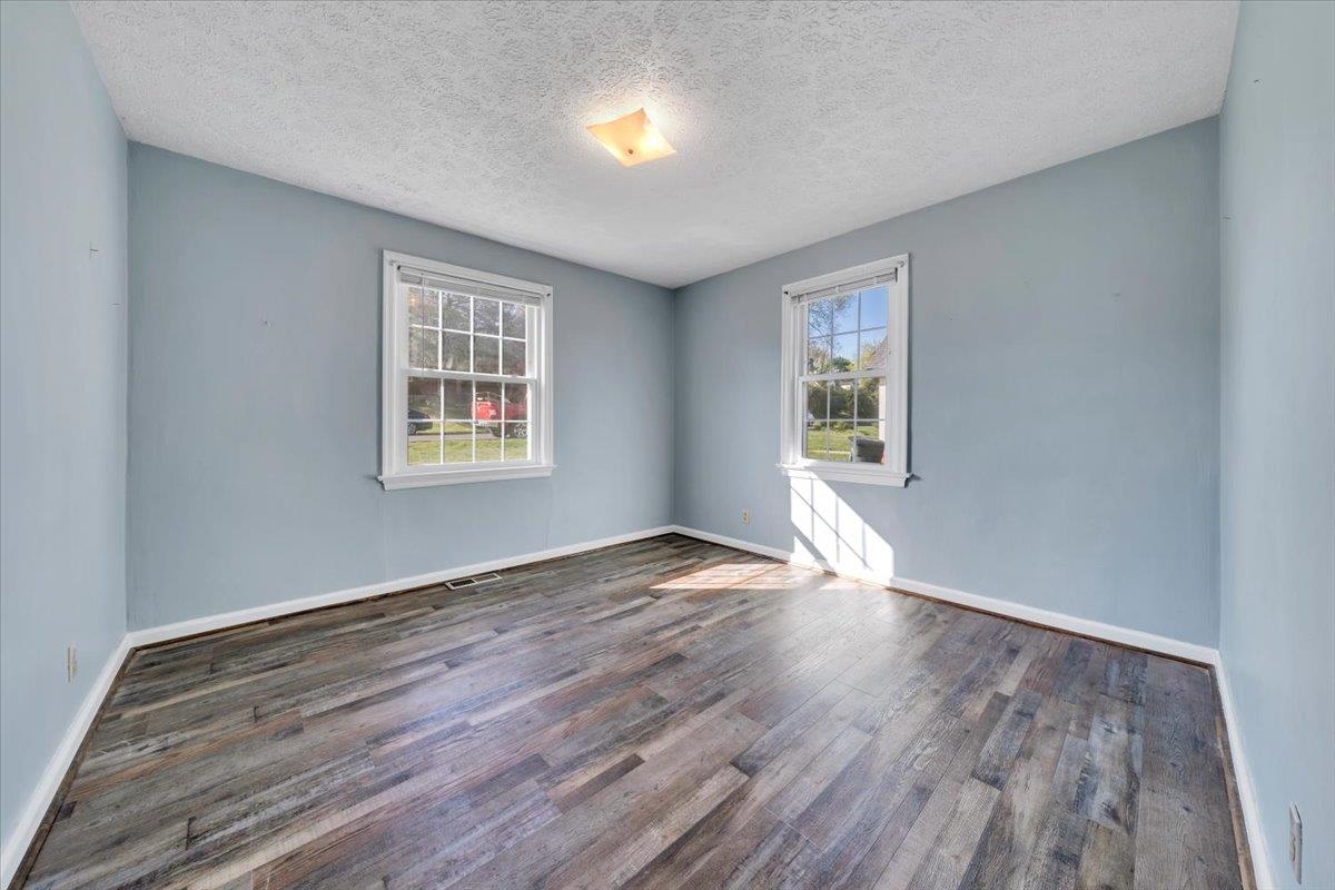 203 Arnold Avenue Radford VA 24141