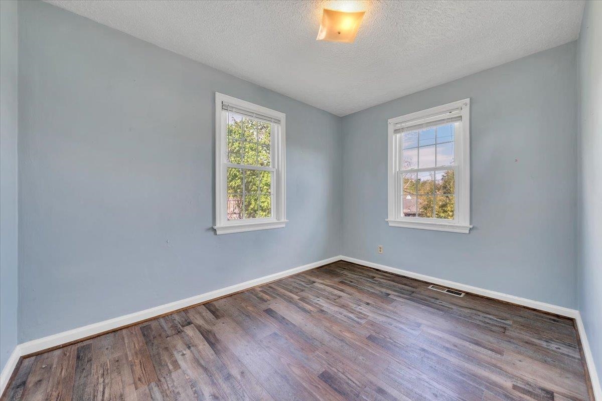 203 Arnold Avenue Radford VA 24141
