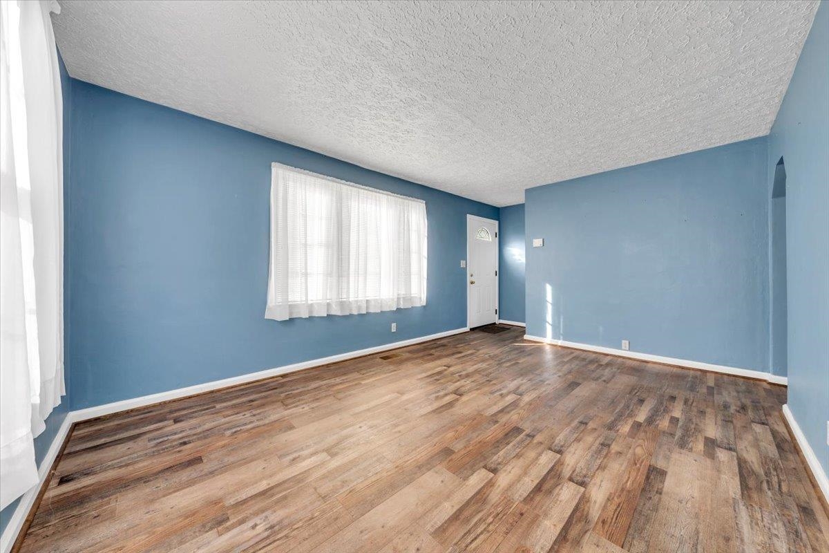 203 Arnold Avenue Radford VA 24141