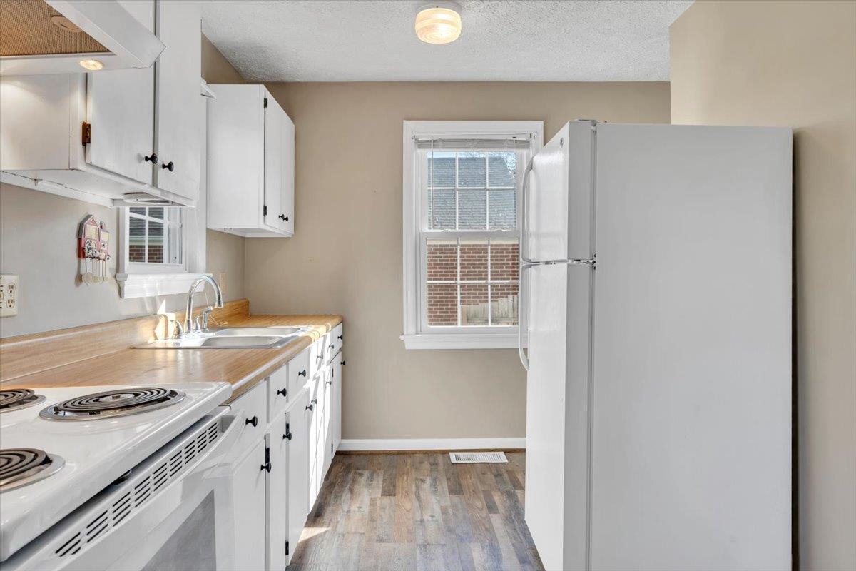 203 Arnold Avenue Radford VA 24141