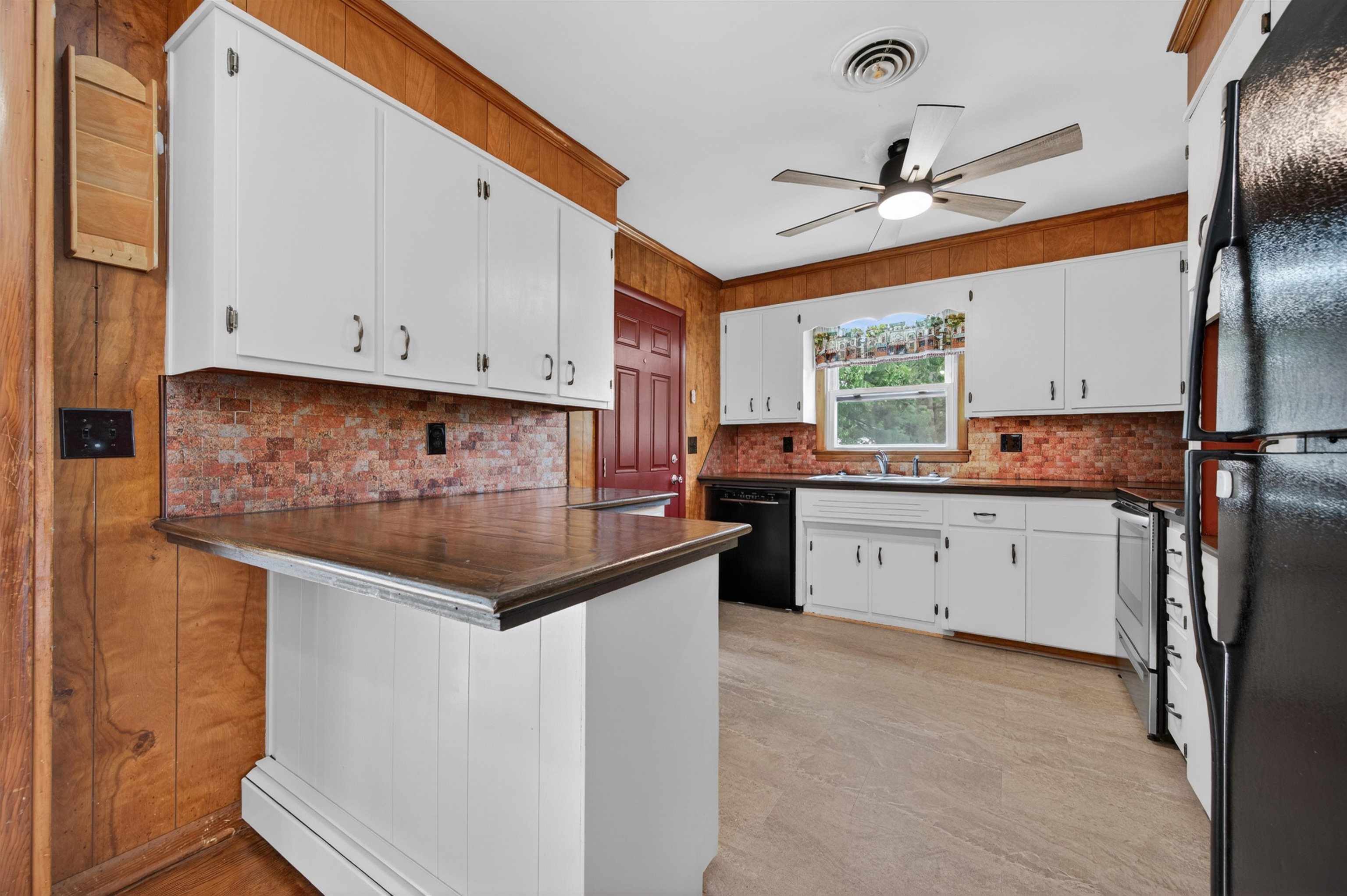 1230 Preston Street Radford VA 24141