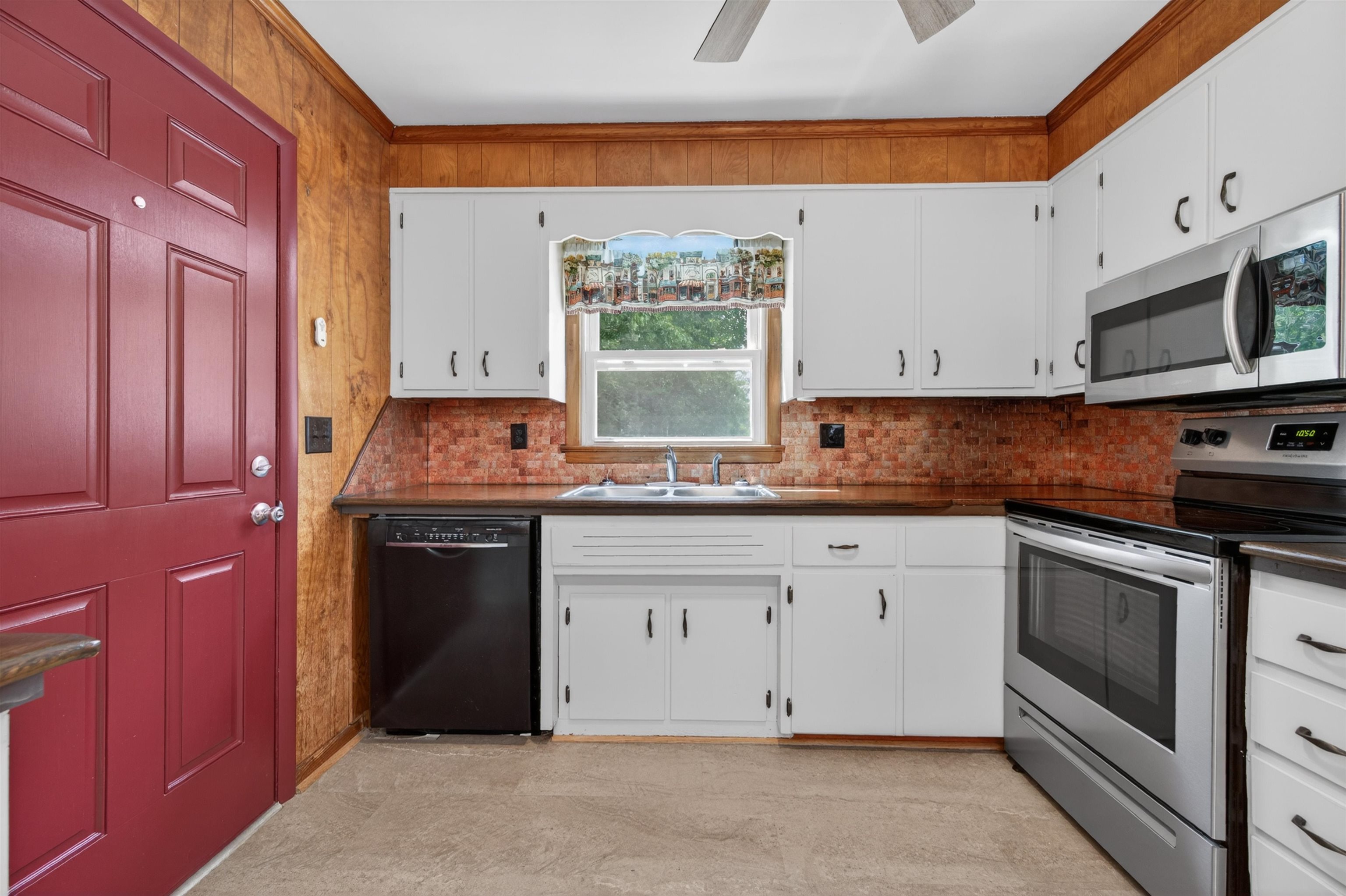 1230 Preston Street Radford VA 24141