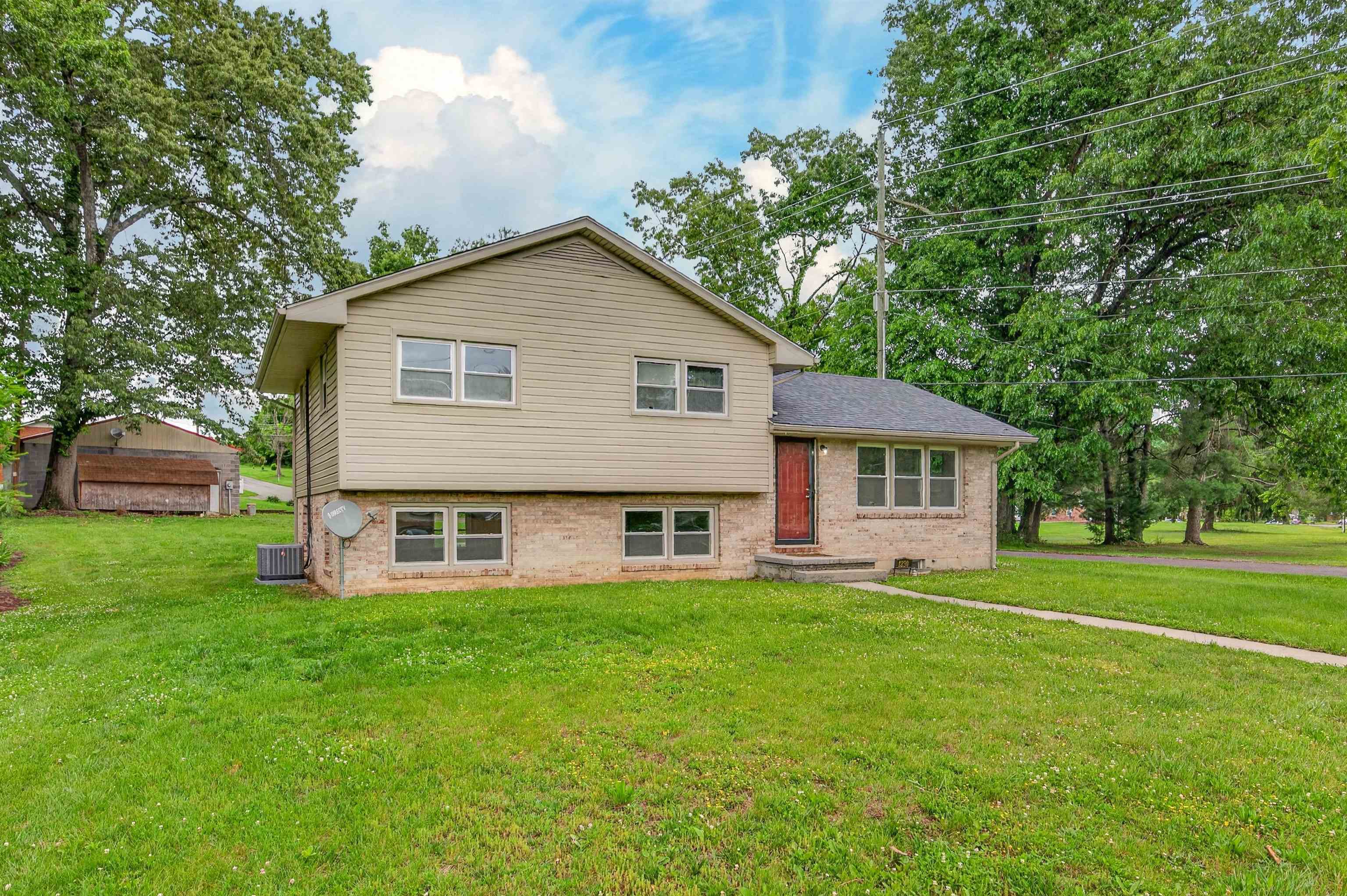1230 Preston Street Radford VA 24141