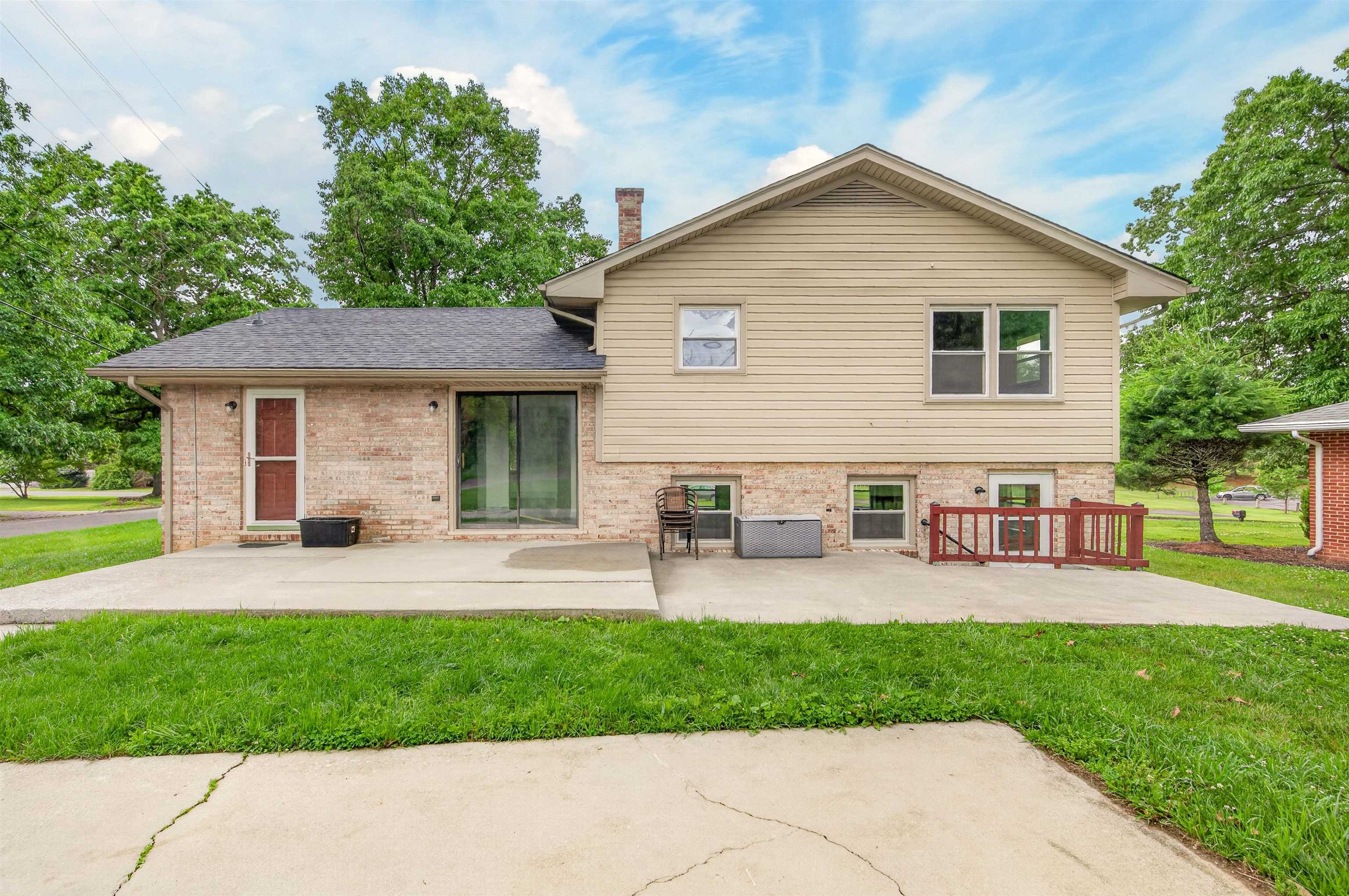 1230 Preston Street Radford VA 24141