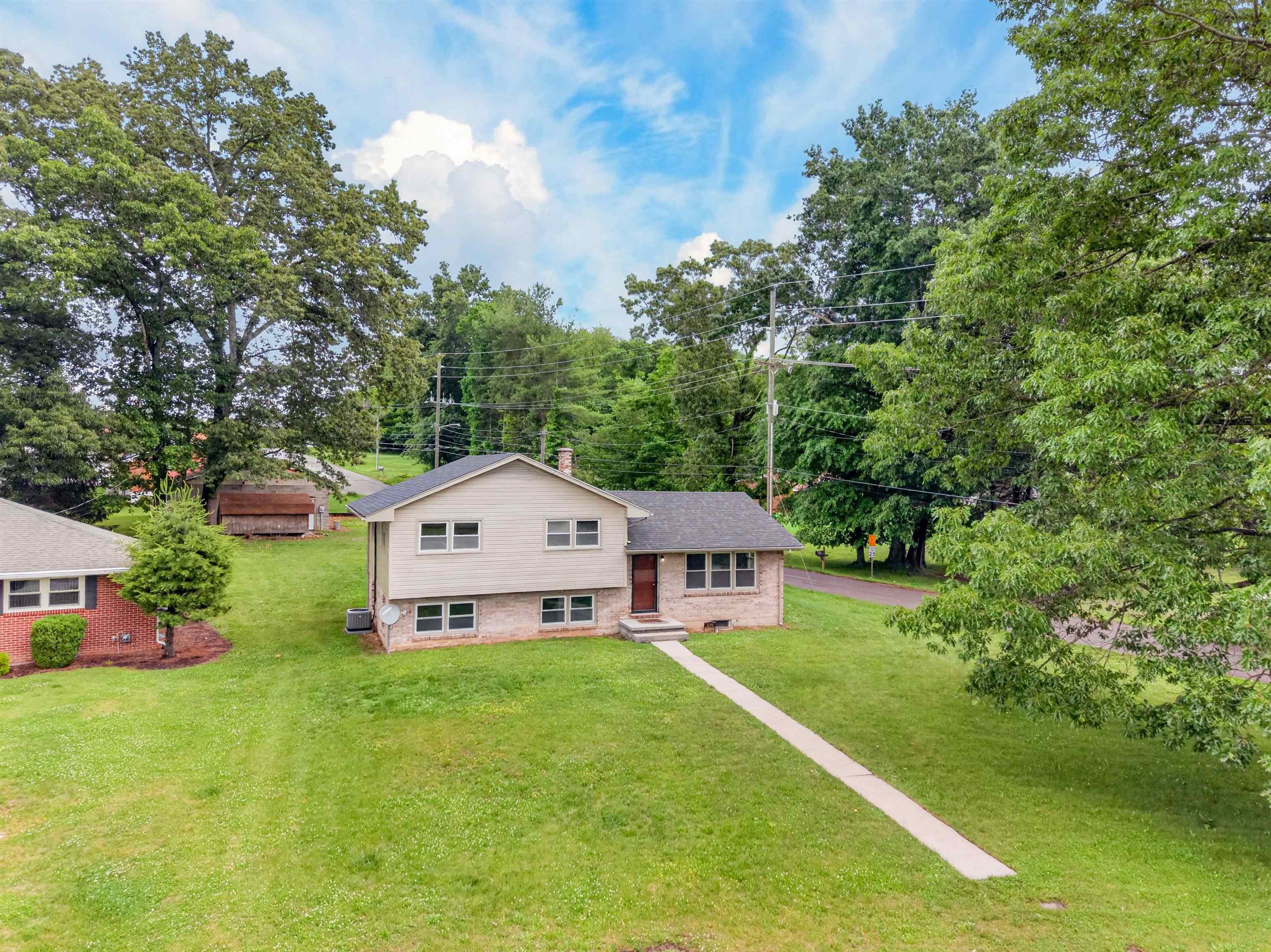 1230 Preston Street Radford VA 24141