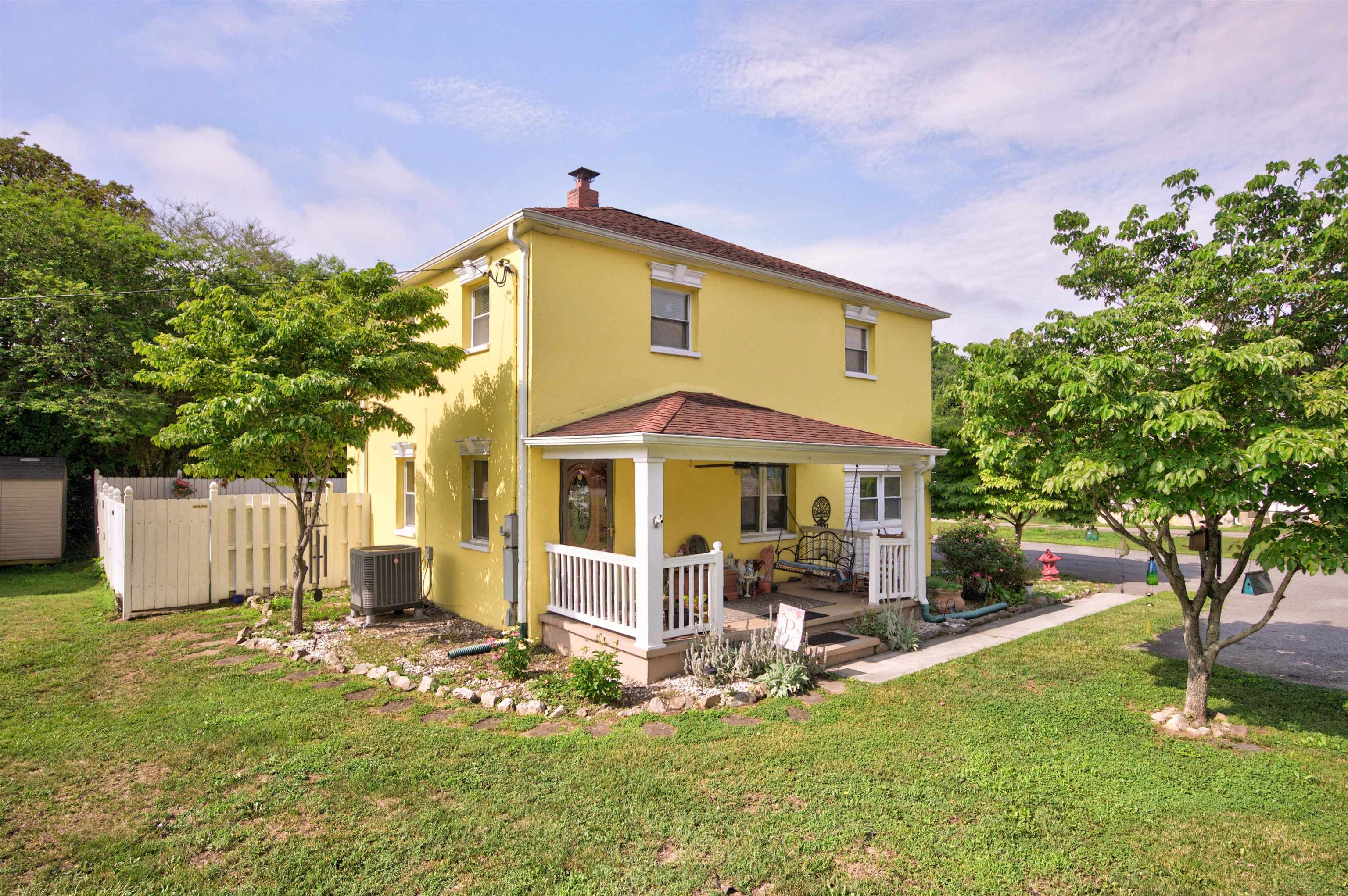 5932 Virginia Avenue Pembroke VA 24136