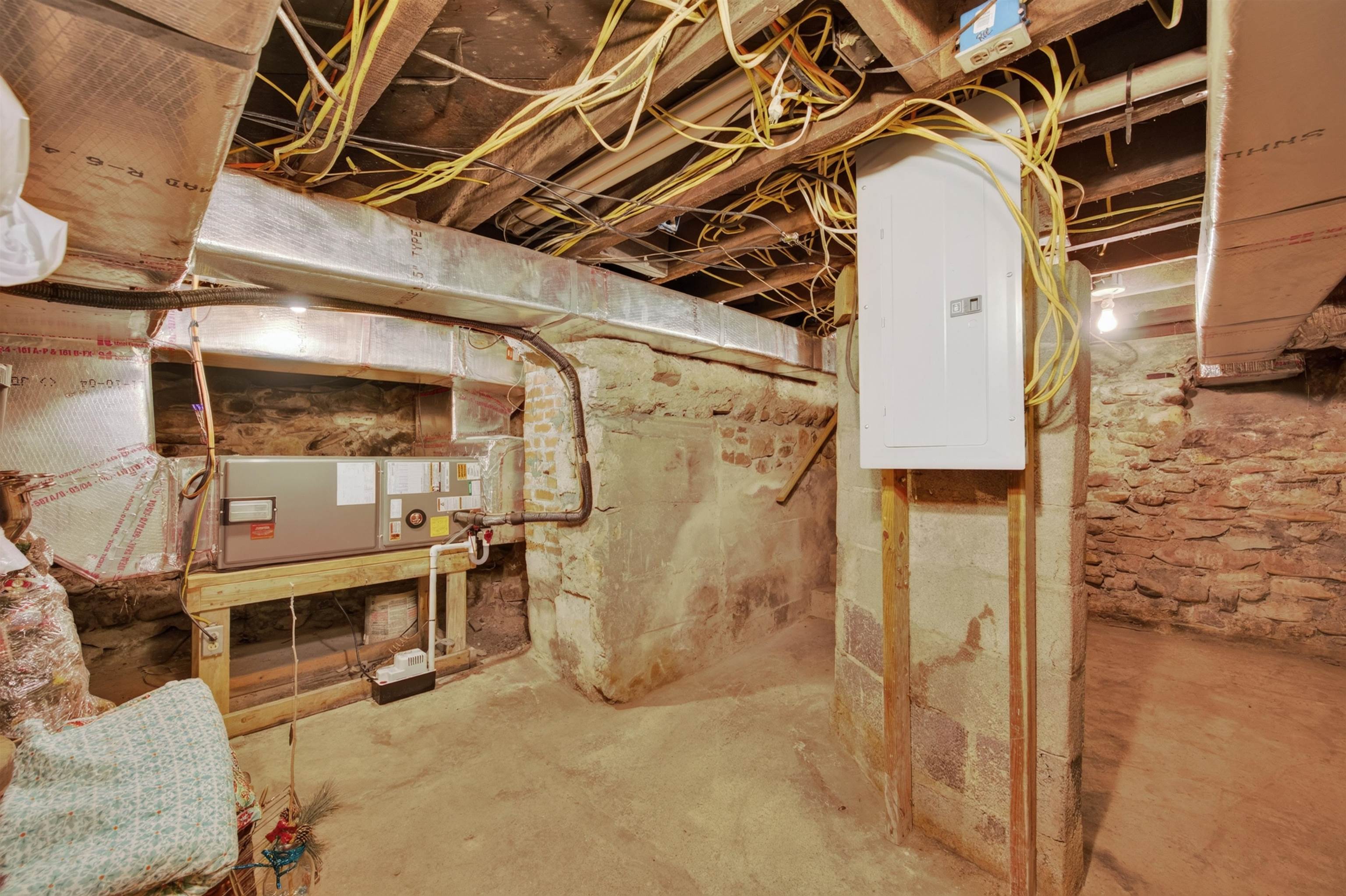 5932 Virginia Avenue Pembroke VA 24136
