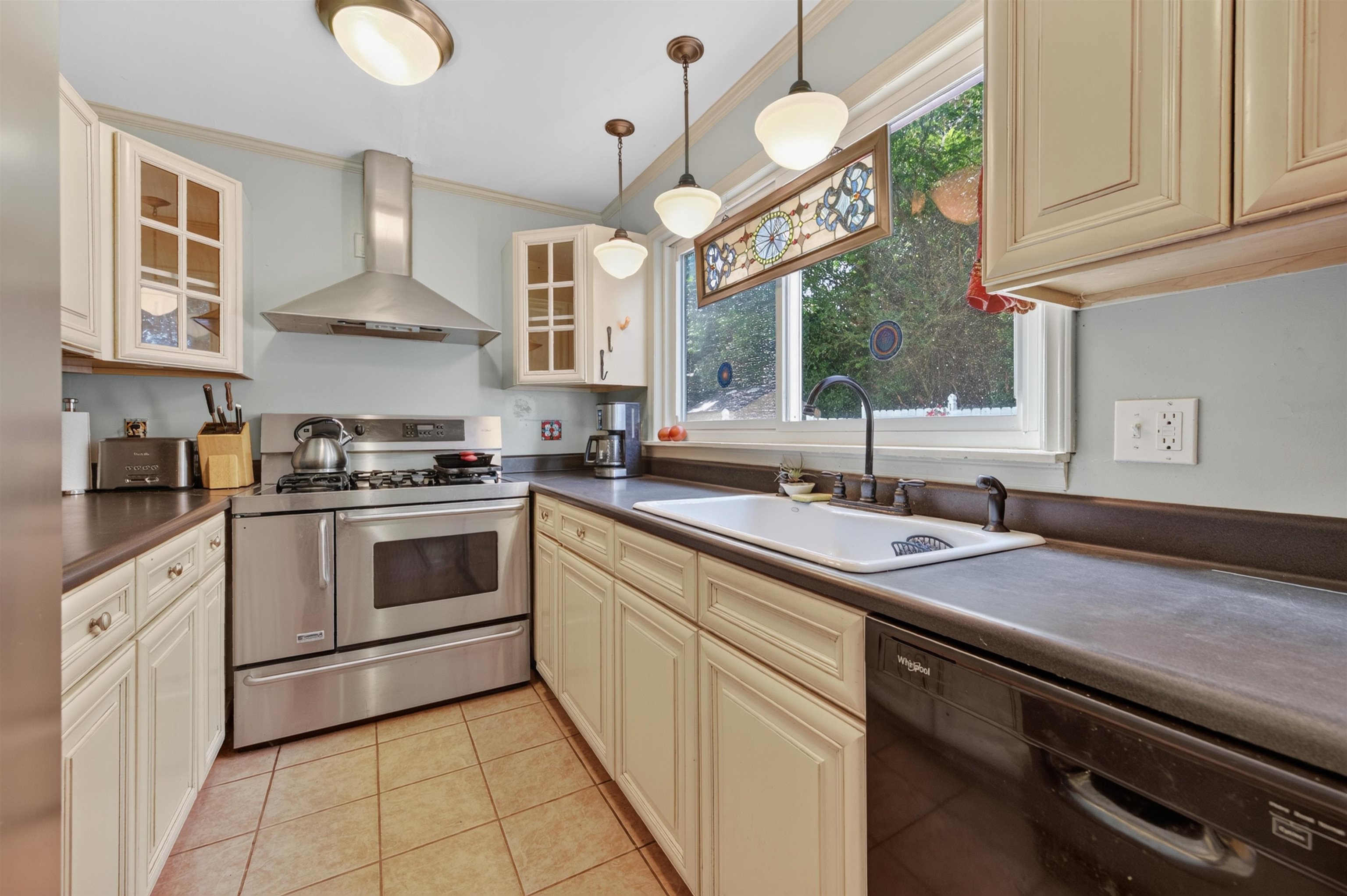 5932 Virginia Avenue Pembroke VA 24136