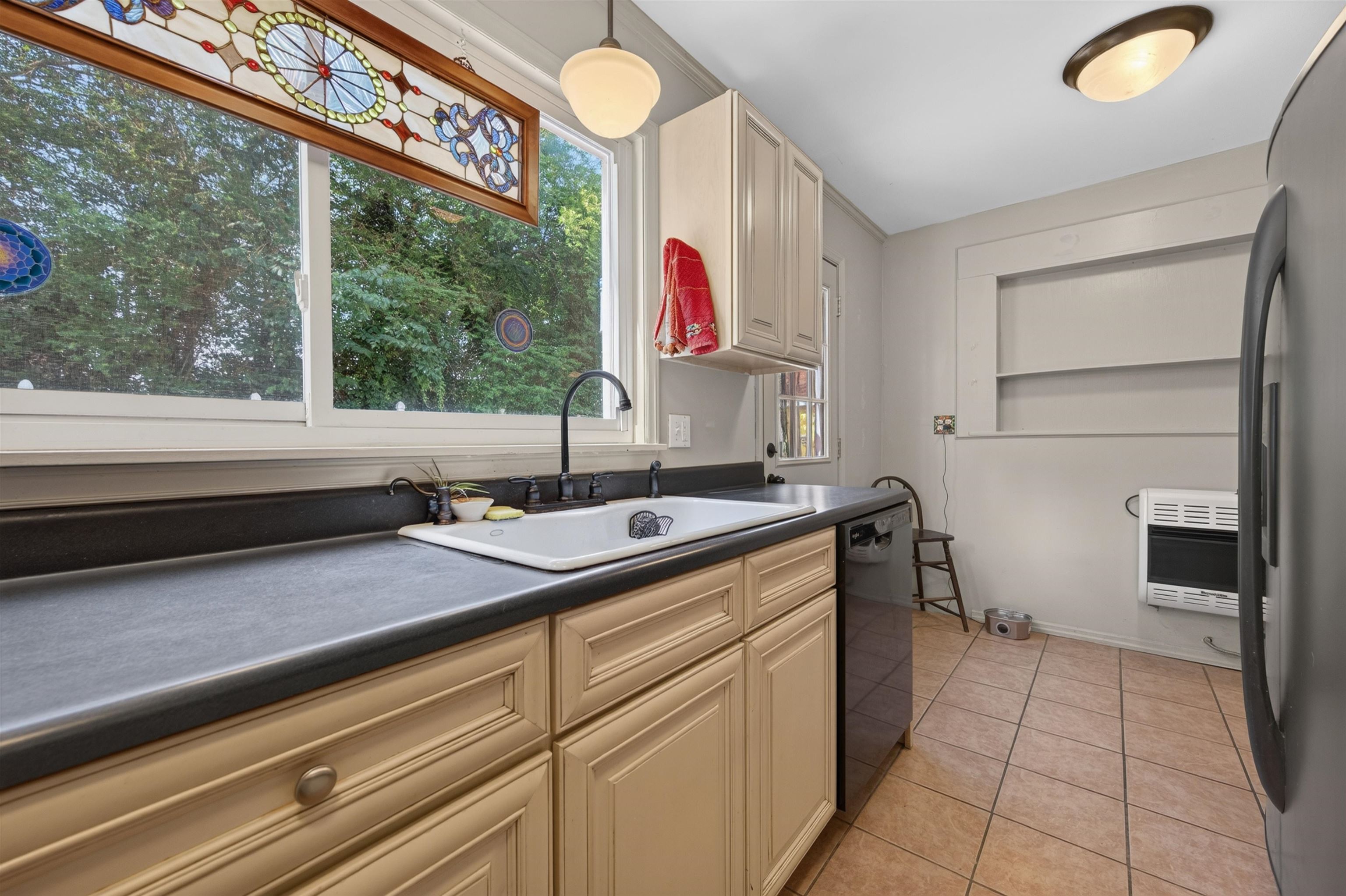 5932 Virginia Avenue Pembroke VA 24136