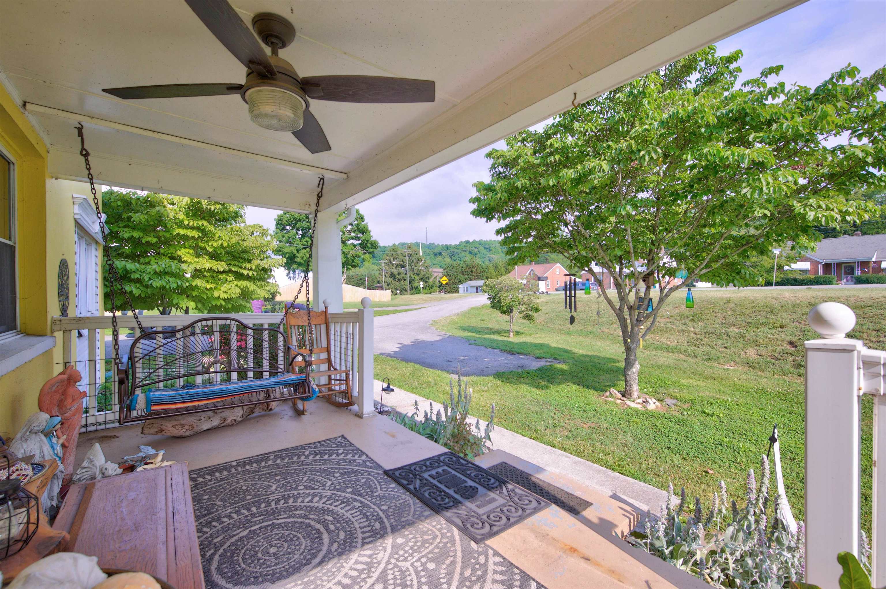 5932 Virginia Avenue Pembroke VA 24136