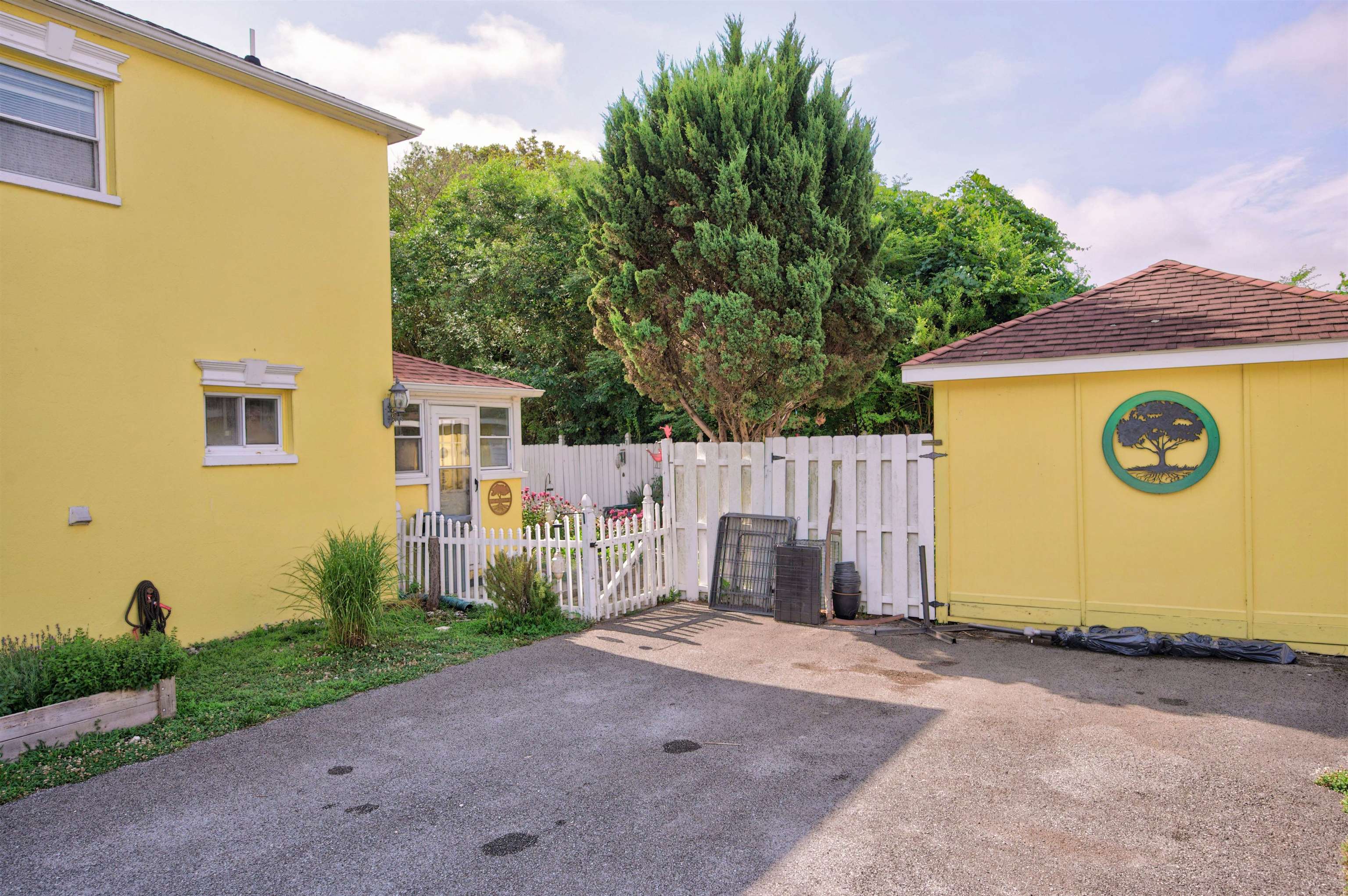5932 Virginia Avenue Pembroke VA 24136