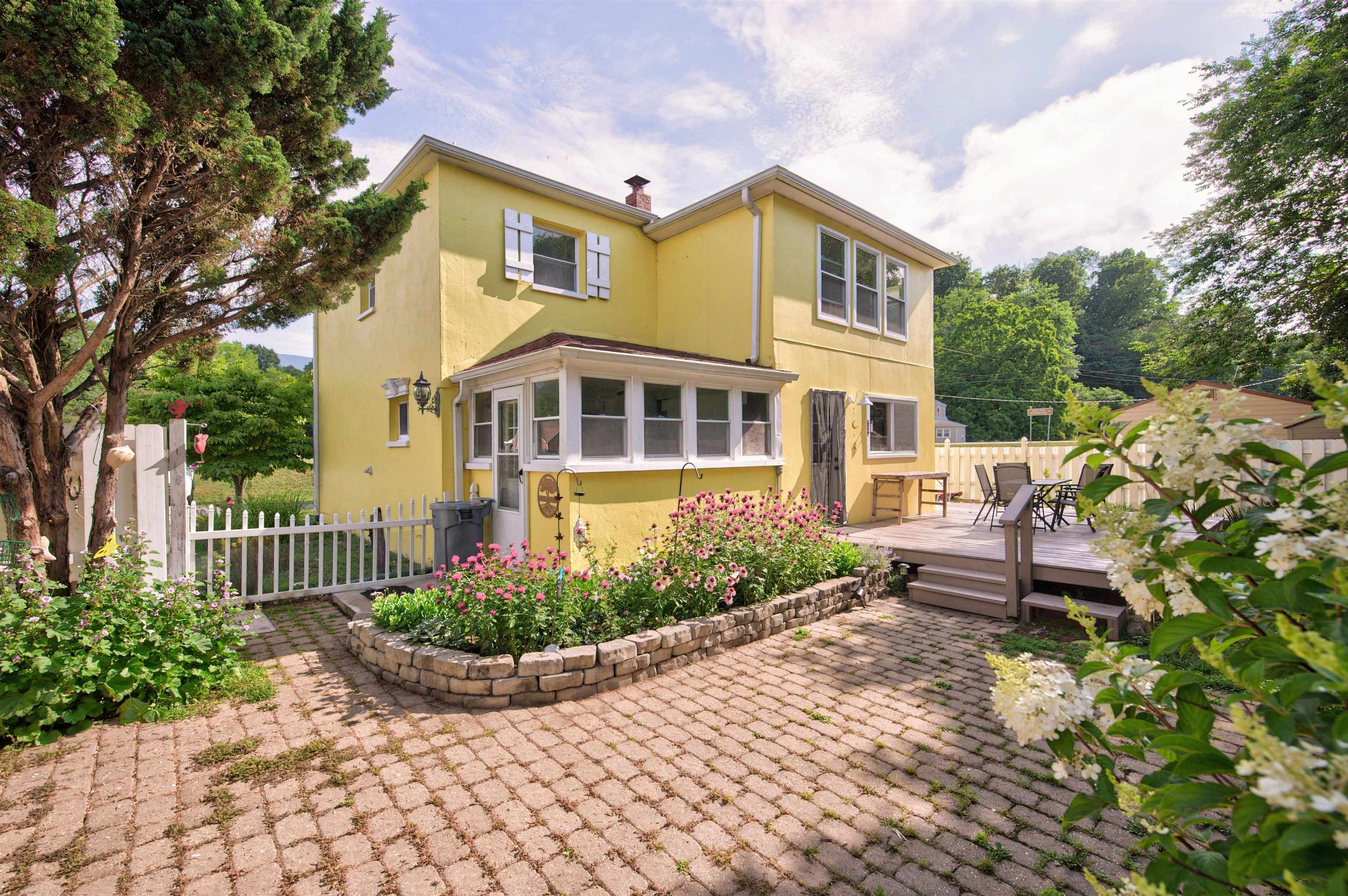 5932 Virginia Avenue Pembroke VA 24136
