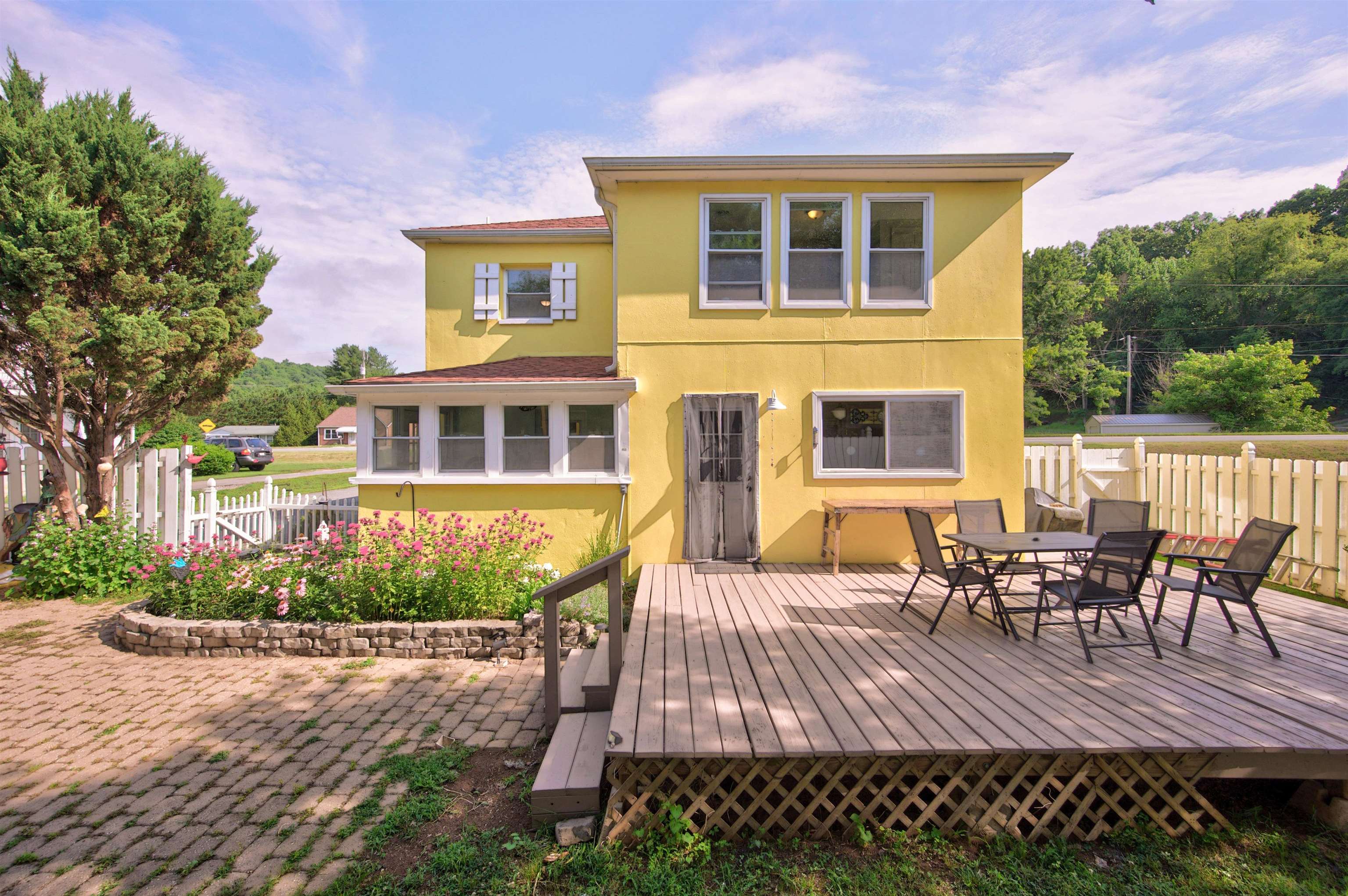5932 Virginia Avenue Pembroke VA 24136