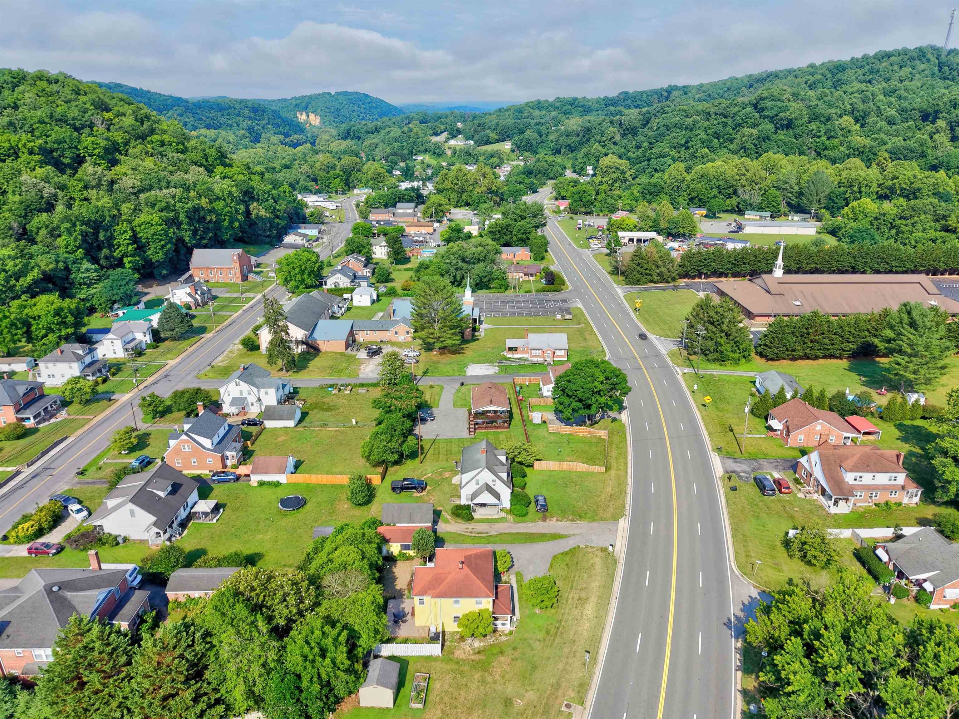 5932 Virginia Avenue Pembroke VA 24136
