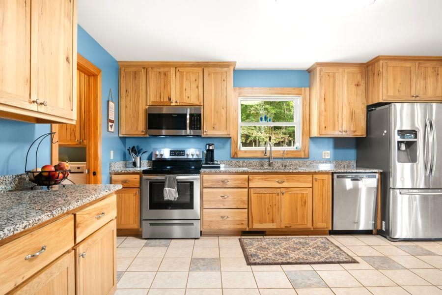 446 Good Neighbors Road NE Check VA 24072