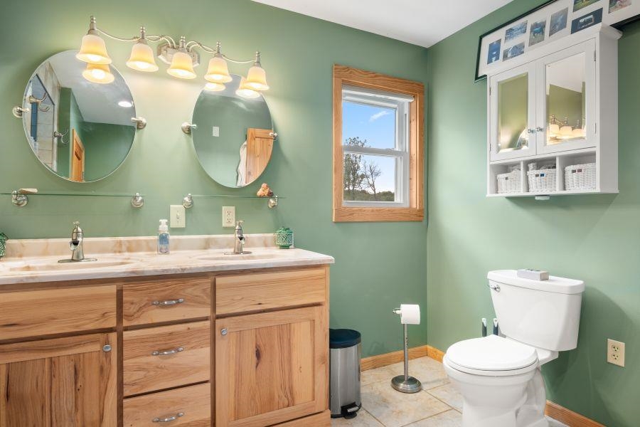 446 Good Neighbors Road NE Check VA 24072