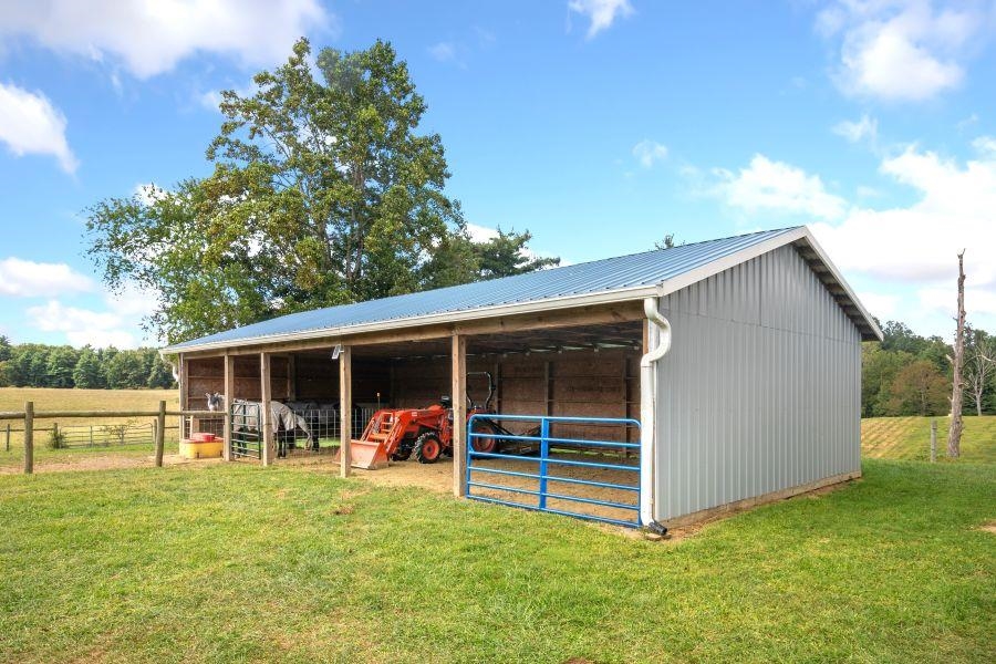 446 Good Neighbors Road NE Check VA 24072