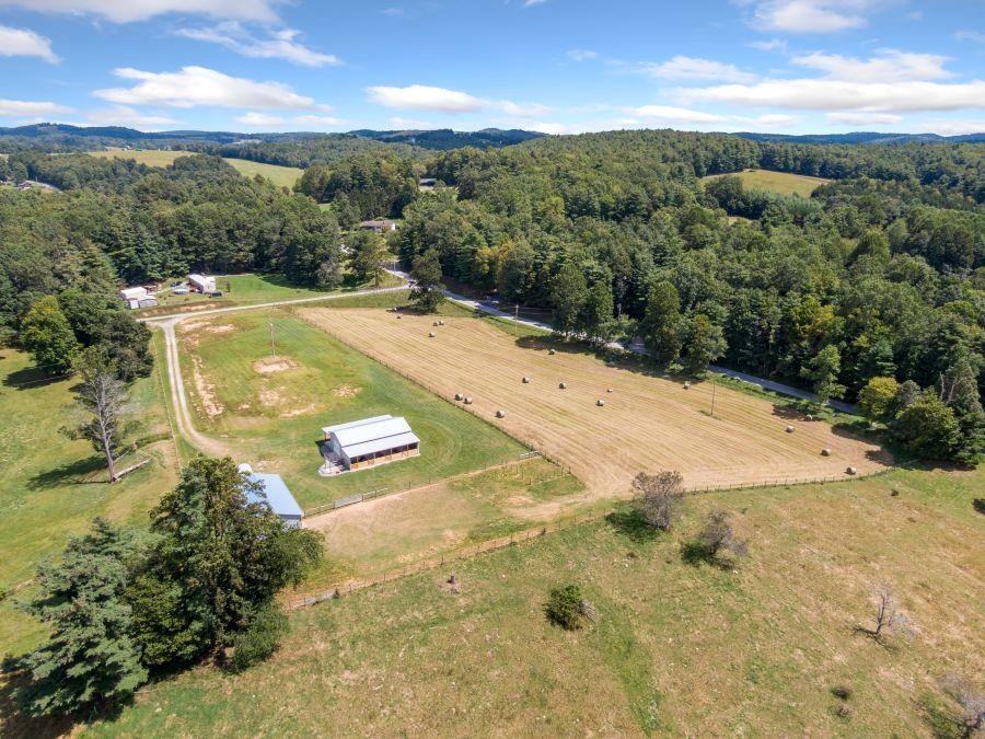 446 Good Neighbors Road NE Check VA 24072