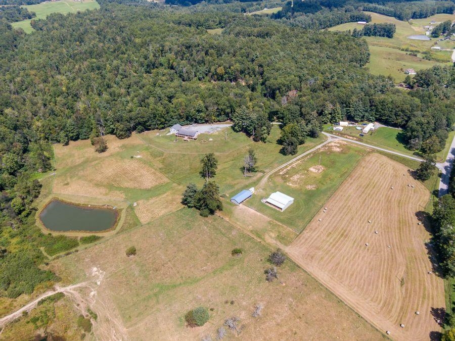 446 Good Neighbors Road NE Check VA 24072