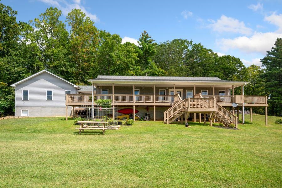 446 Good Neighbors Road NE Check VA 24072