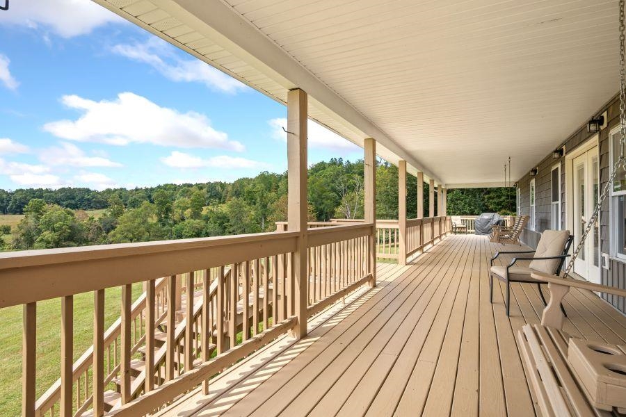 446 Good Neighbors Road NE Check VA 24072