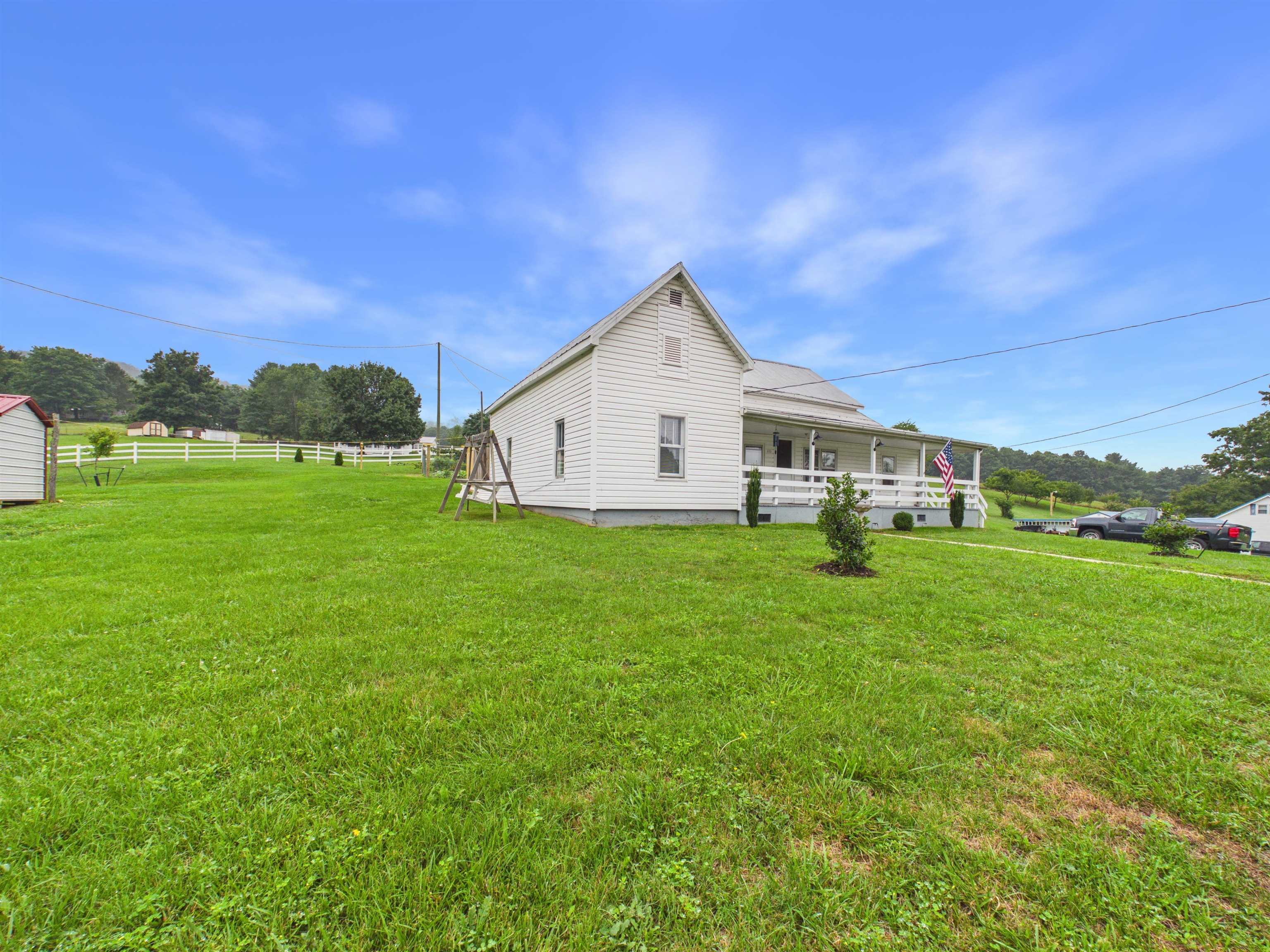 633 Lots Gap Road Max Meadows VA 24360