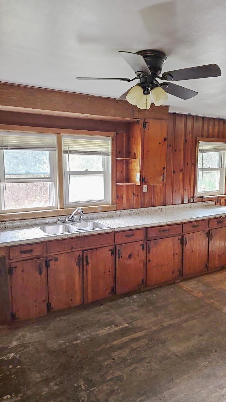 2647 Teas Road Sugar Grove VA 24375