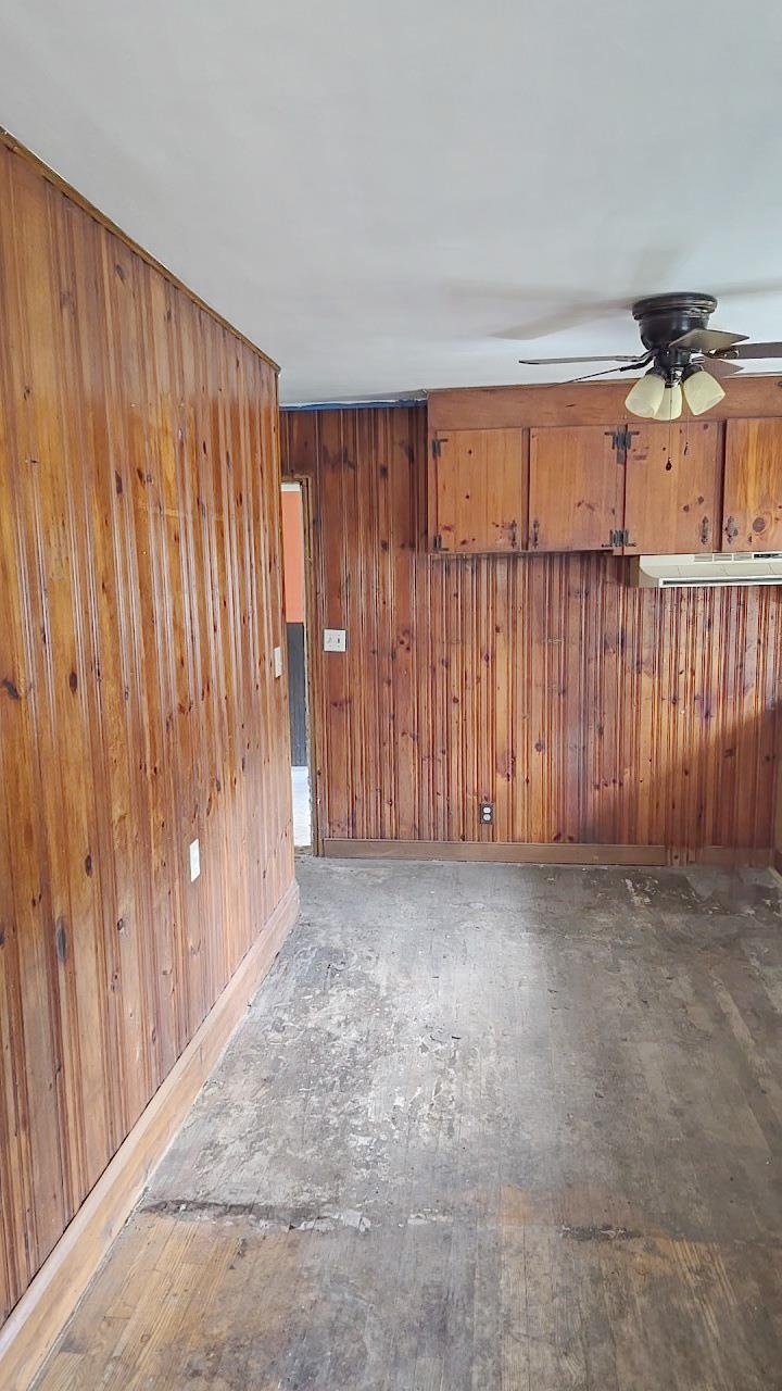 2647 Teas Road Sugar Grove VA 24375