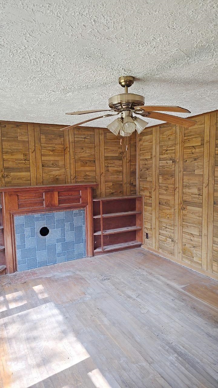 2647 Teas Road Sugar Grove VA 24375