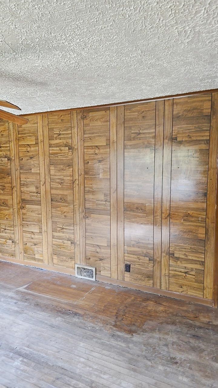 2647 Teas Road Sugar Grove VA 24375