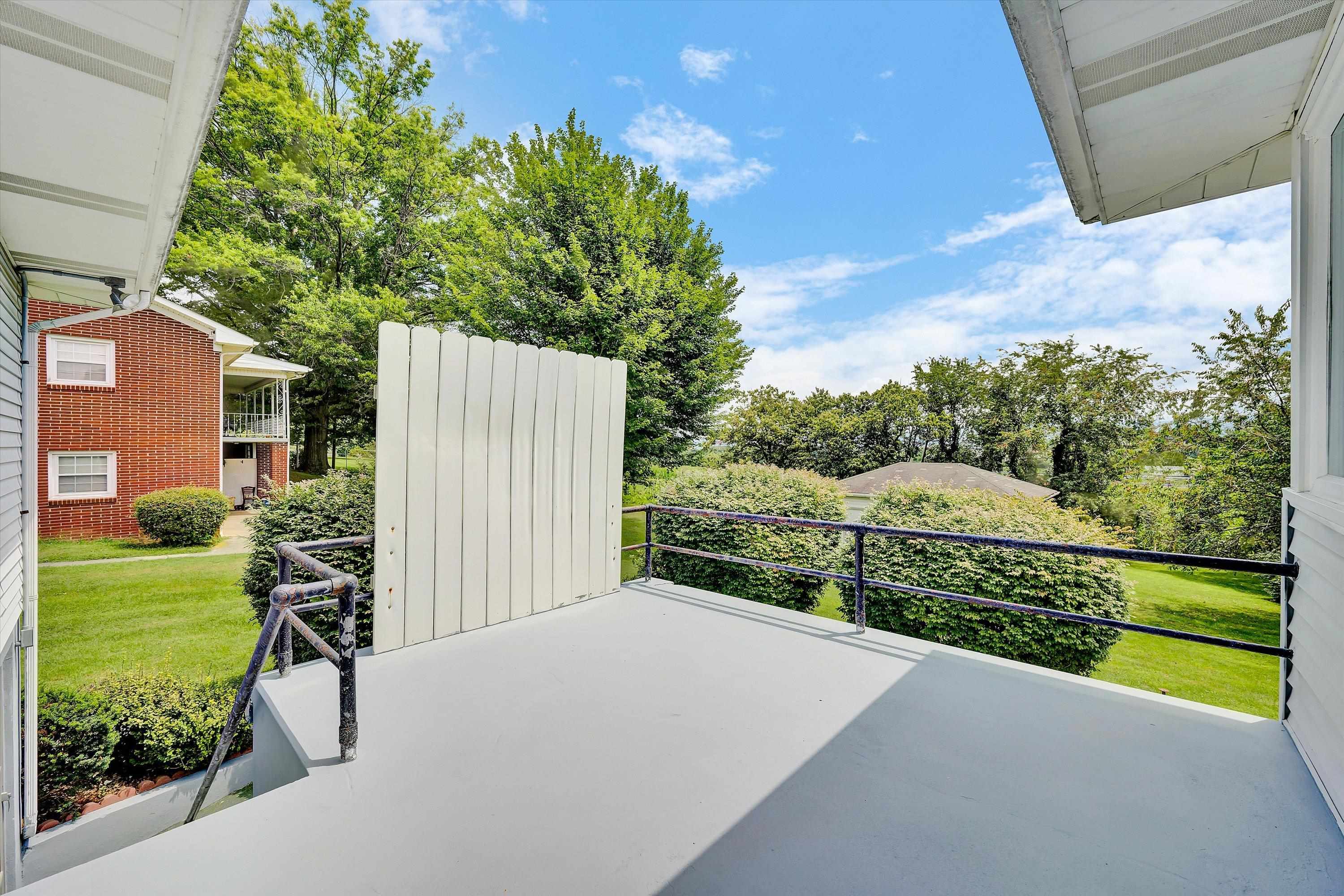 185 Dogwood Drive Wytheville VA 24382